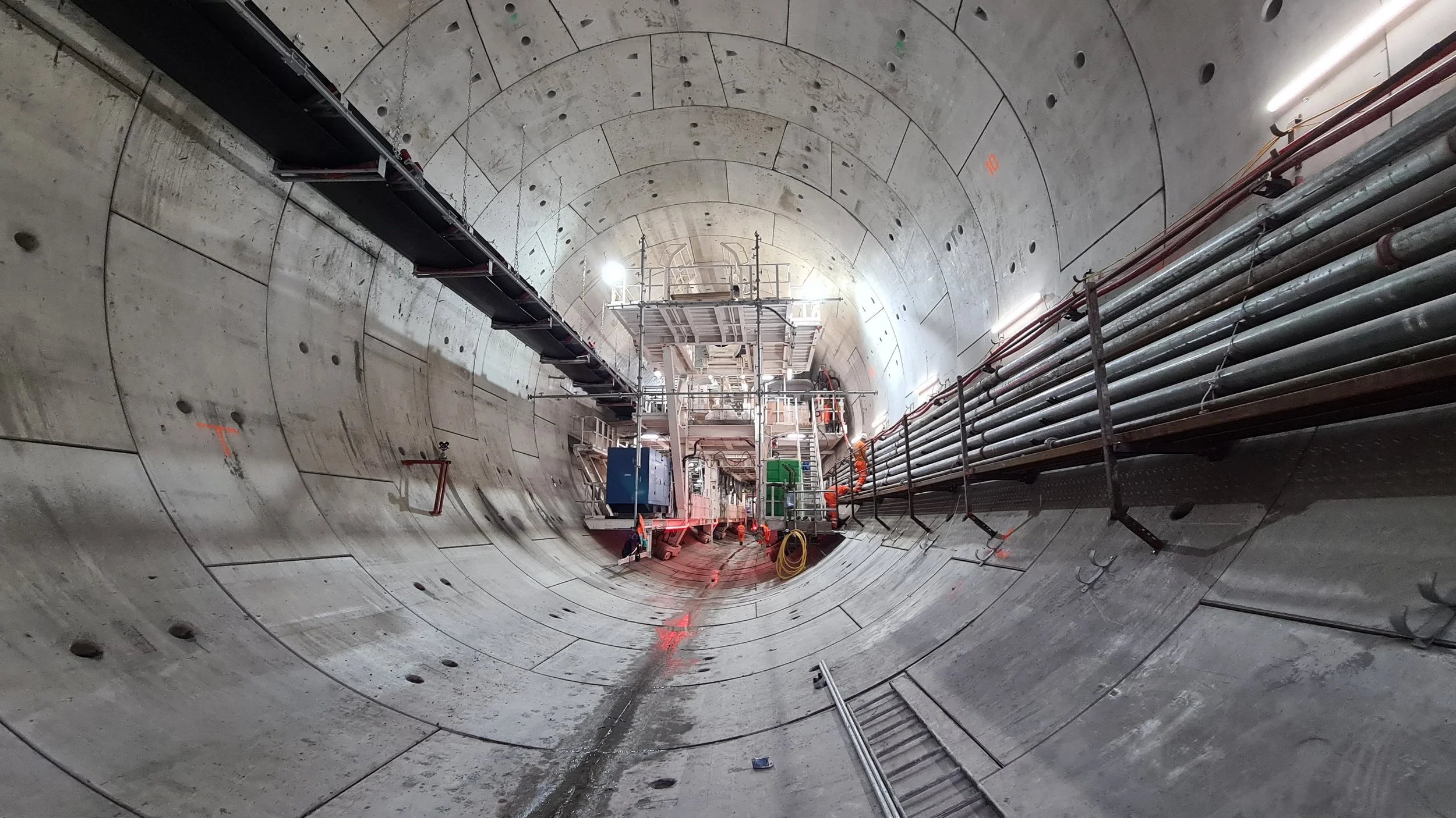 05(1).+Silvertown_TBM+Tunnel.jpg