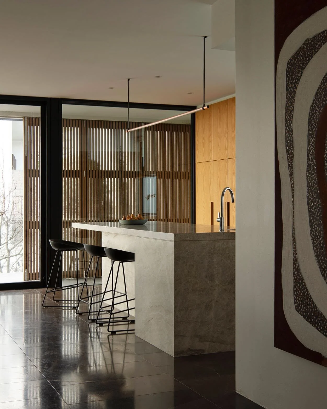 Collectors House. Featuring a glimpse of a stunning artwork by Timothy Cook. This artworks shimmering, earthy tones provide the perfect inspiration for the interior renovation. 

Photo @jody_darcy 

#pertharchitecture #perthinteriordesign #waarchitec