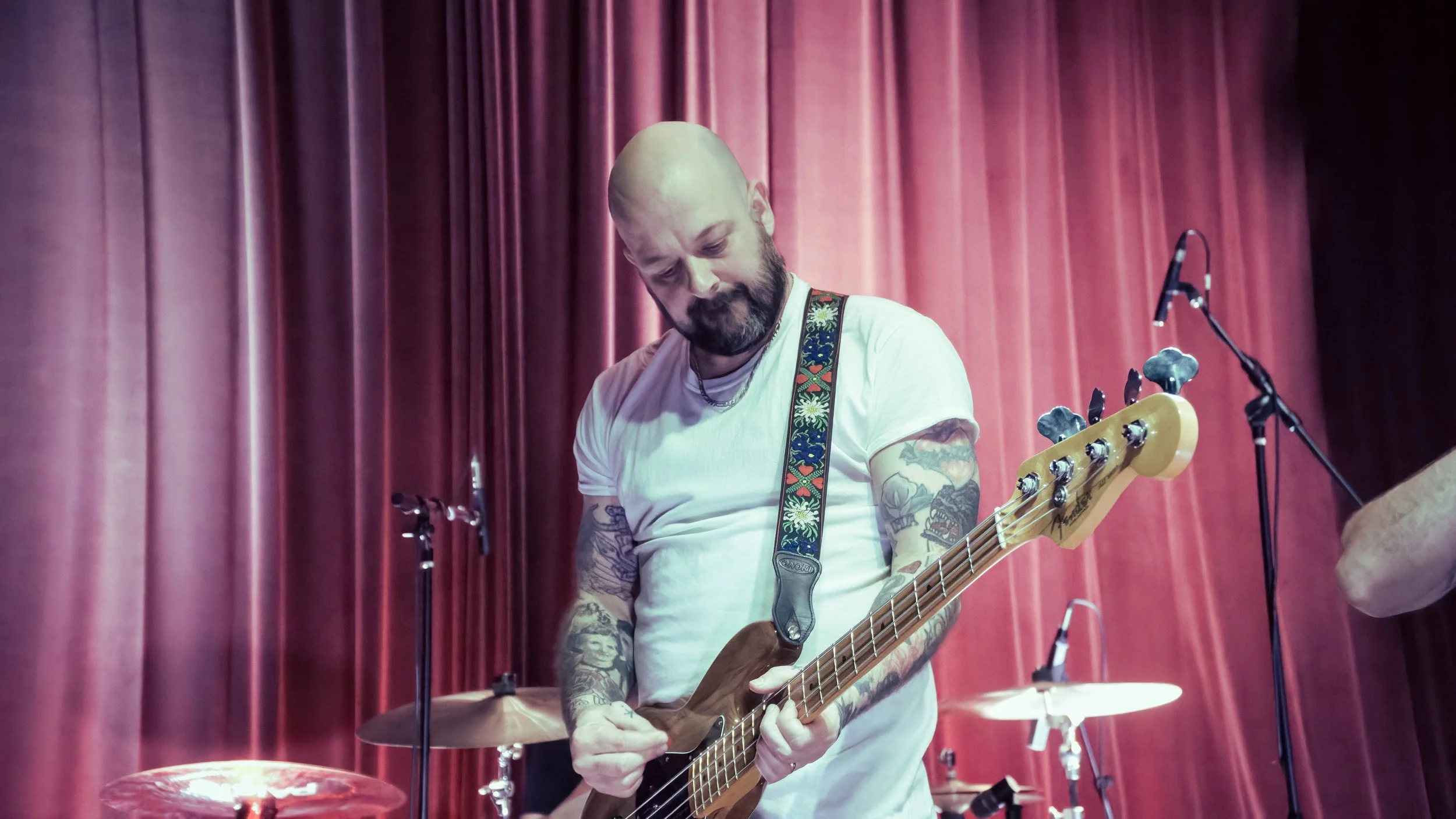 Copy of DSC09957-DeNoiseAI-severe-noise.jpg