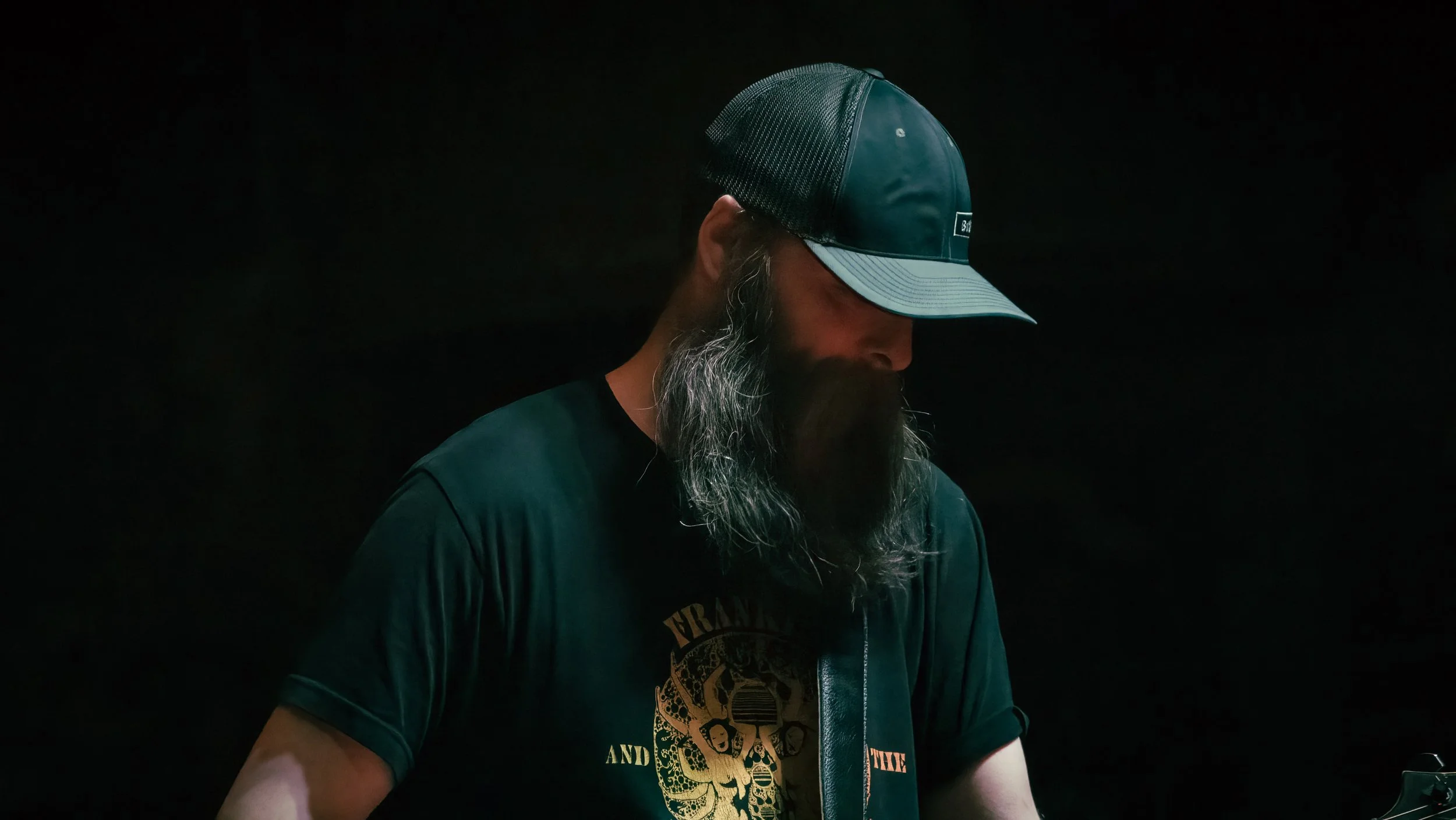 Copy of DSC09869-DeNoiseAI-severe-noise.jpg