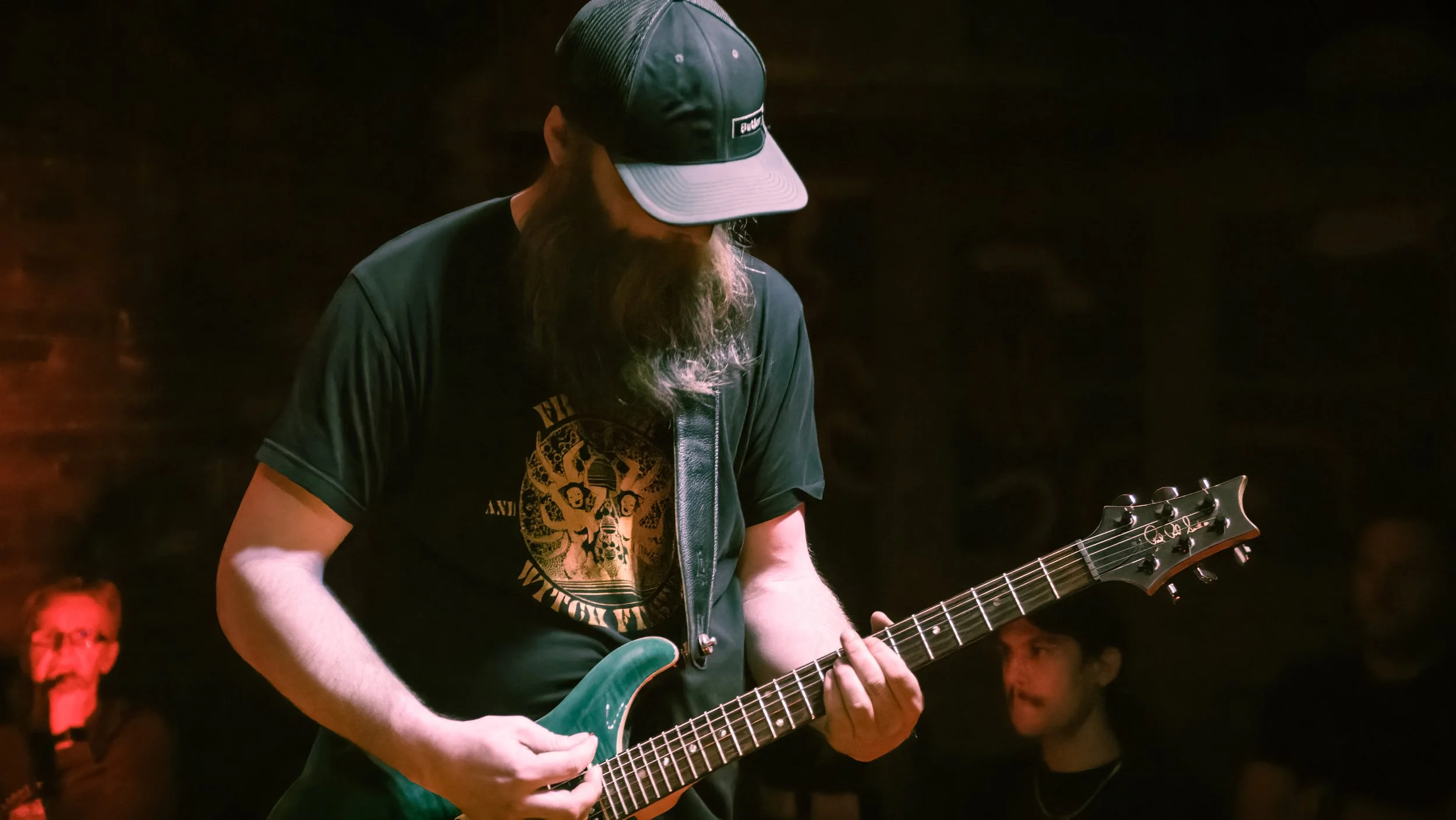 Copy of DSC09935-DeNoiseAI-severe-noise.jpg