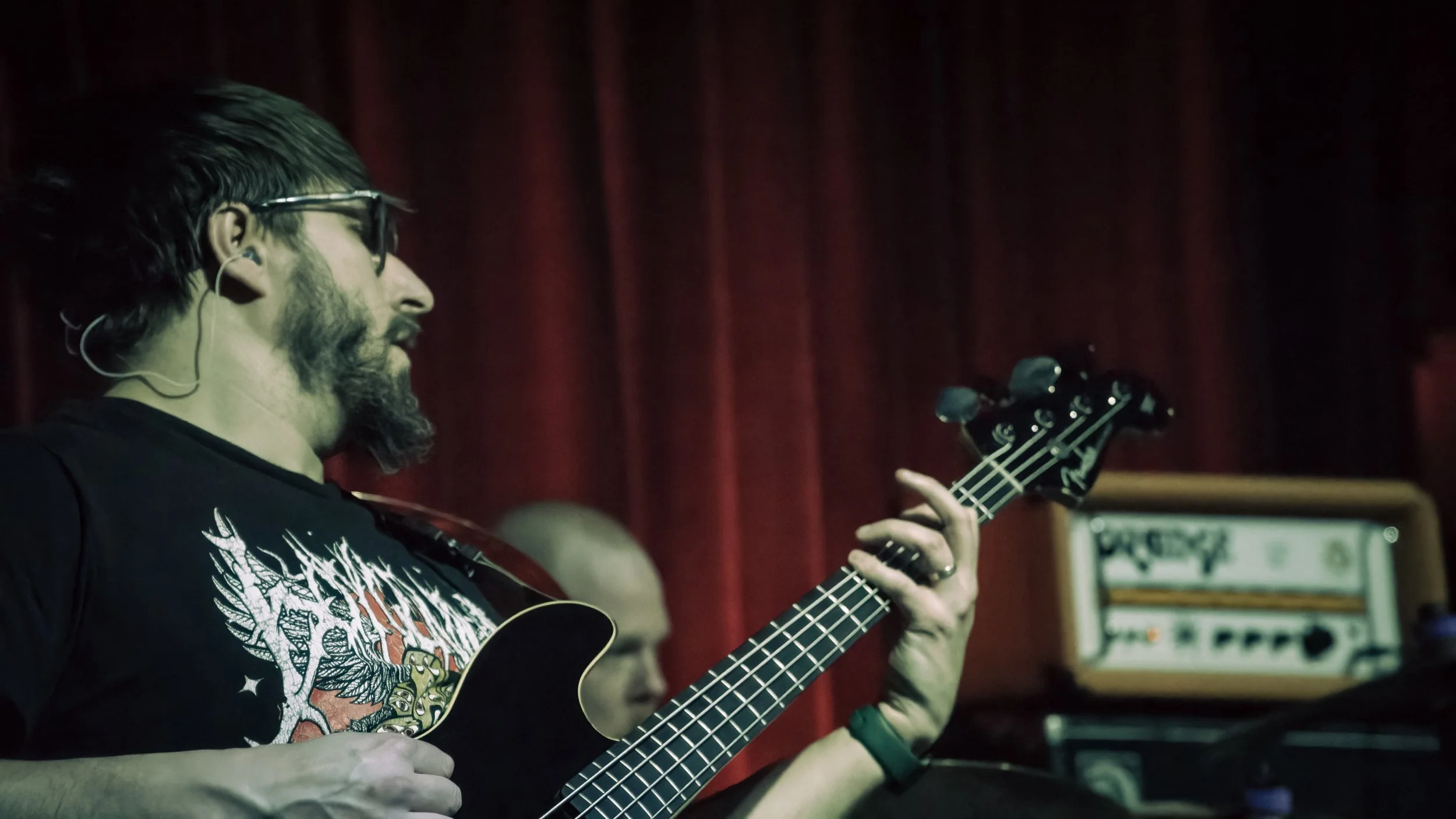 Copy of DSC08407-DeNoiseAI-severe-noise.jpg