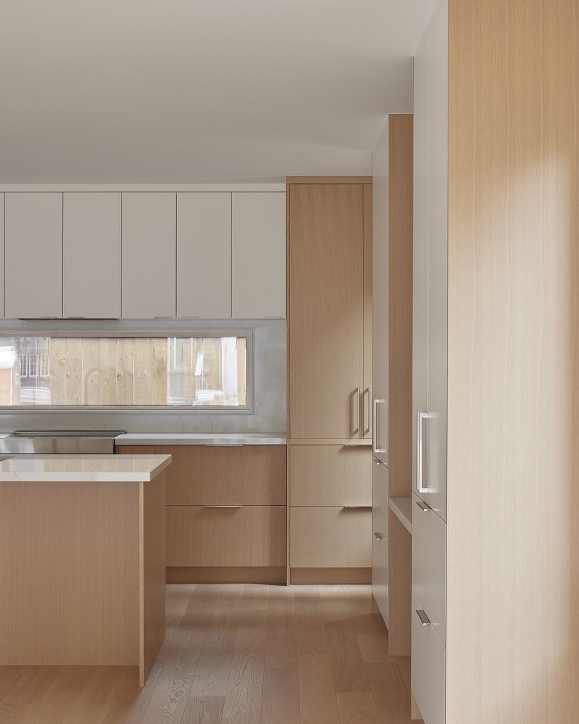 Highpark Residence

-Kitchen View-

Photography - @nannespringer 
Millwork - @scarletparkkitchensandbath 
Architecture - @lanescape.ca 

#maxwellcontractingto #residentialdesign #residentialarchitecture #residentialconstruction #newbuild #customarchi