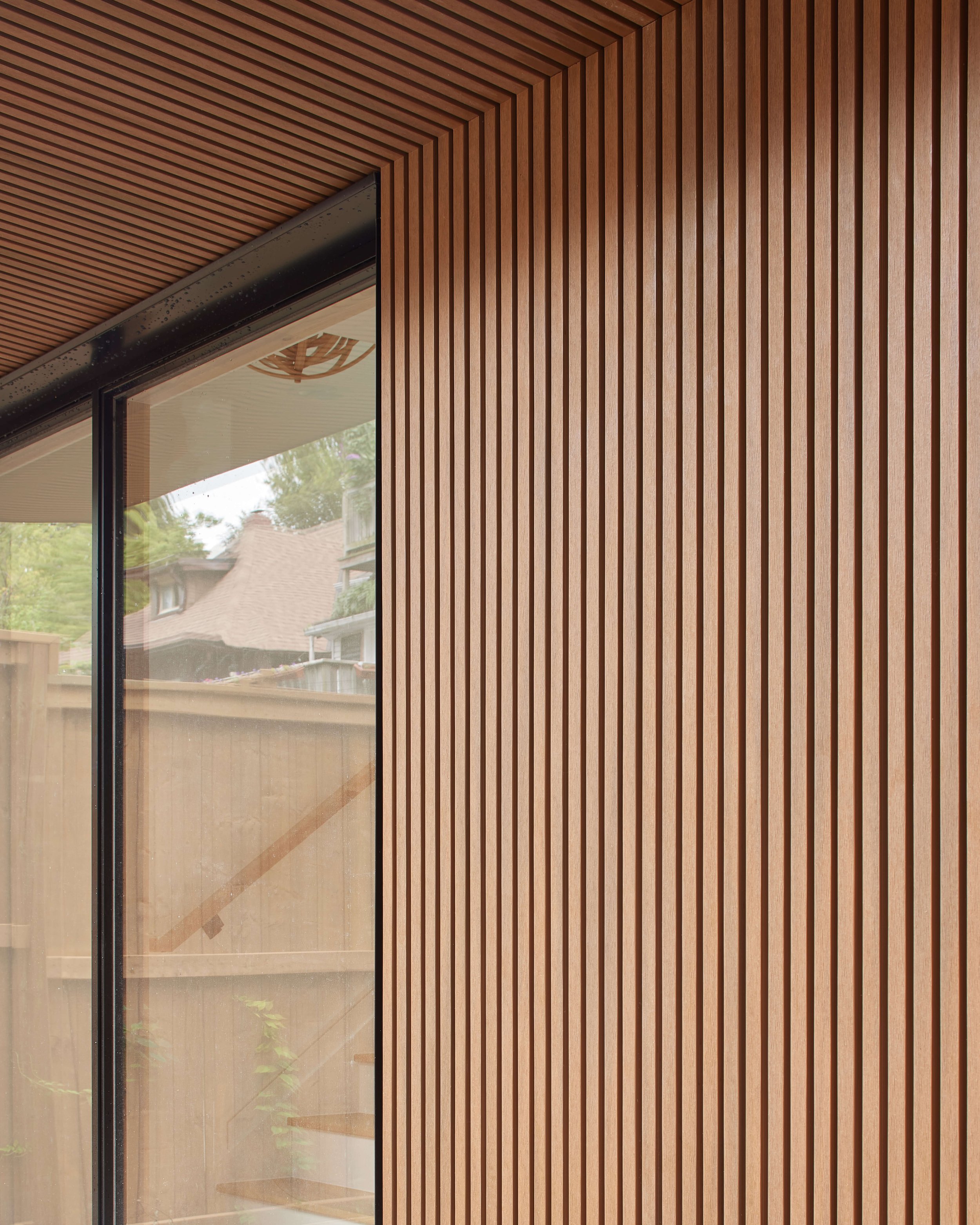 Radford Exterior - Custom Home in Toronto (5).jpg