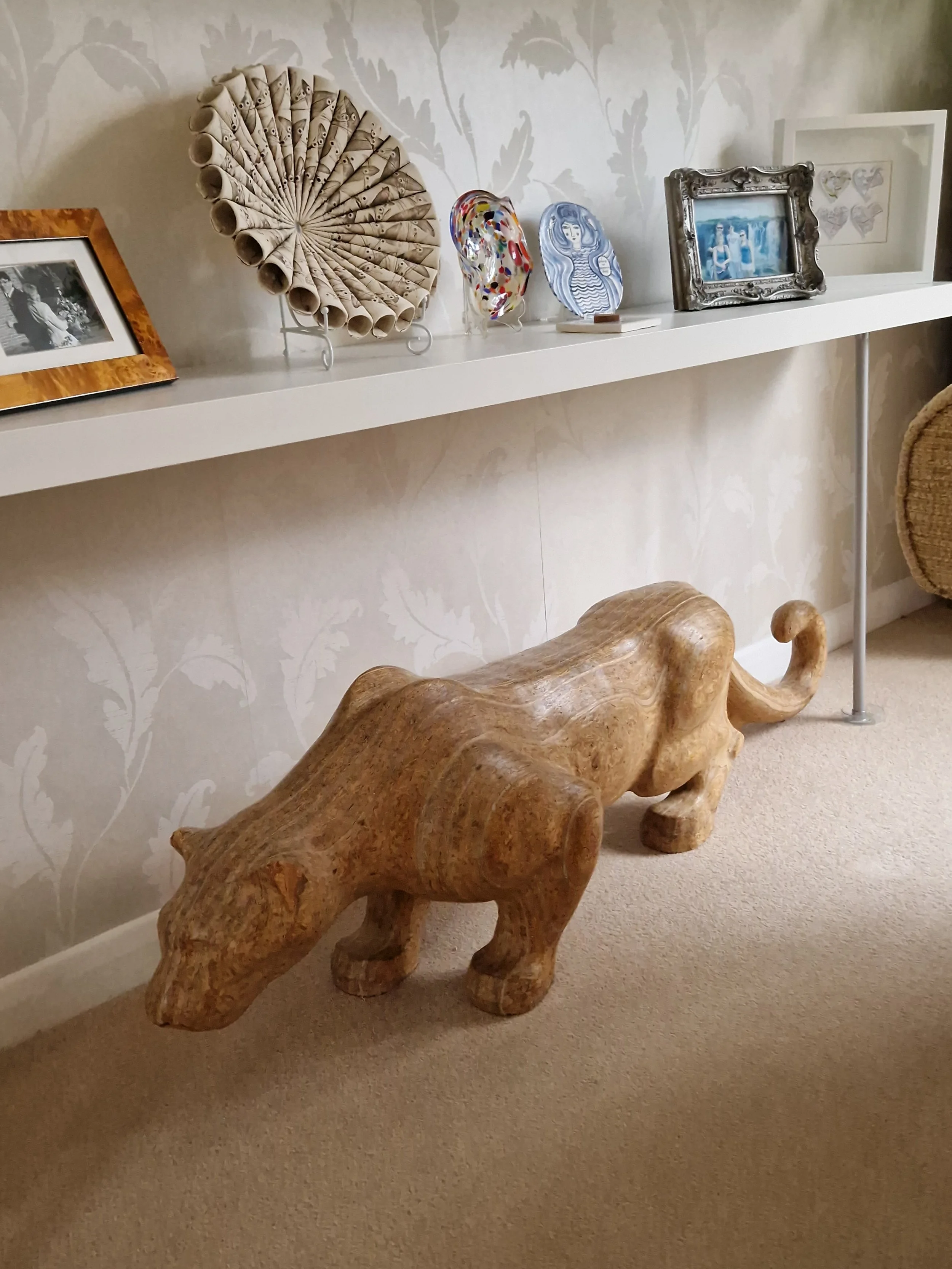 wooden panther lounge.jpg
