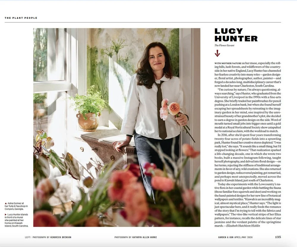lucy-the-flower-hunter-the-plant-people-magazine-floral-painting-botanical-wallpapers-cloth-fabrics-linen-grasscloth-interior-design