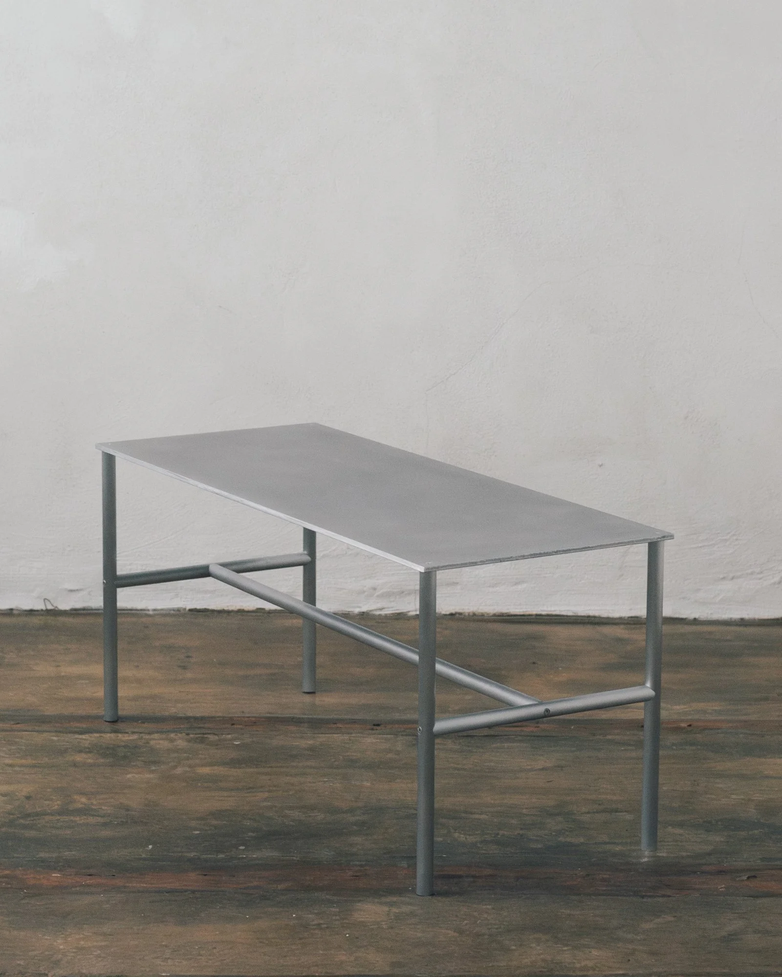 Bench // 
Dimensions: W1000 x D400 x H450 mm 
Seat Height: 450 mm 