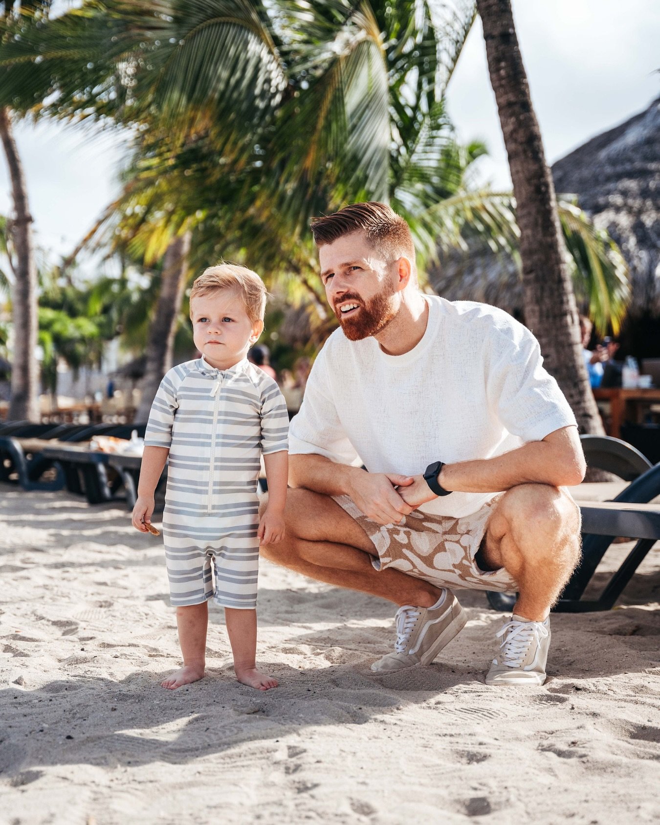 Making memories with the whole family. Zanzibar is the perfect family-friendly spot for sun, fun, and togetherness. Come create your own beach moments with us! 🌴

#beachsunset #oceanview #bites #janthielbeach #curacao #beachlife #restaurant #beach #