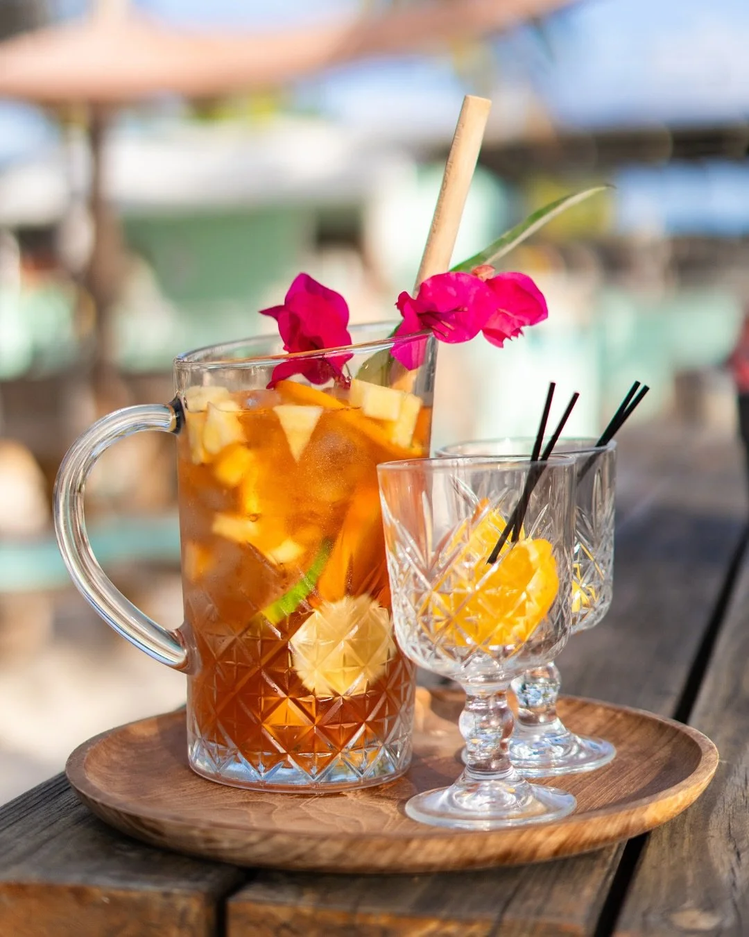 Fresh fruit, ice cold sangria and the beach... Need we say more?

#beachsunset #oceanview #janthielbeach #curacao #beachlife #restaurant #beach #lifeisbetteronthebeach #dushi #zestcuracao #zestbeachcafe