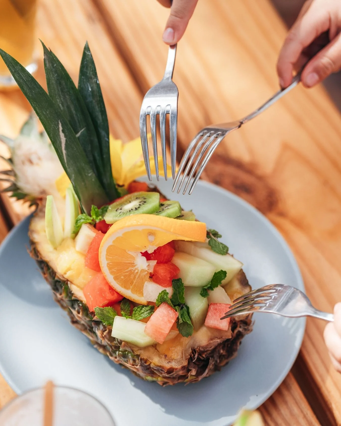 Colorful, fresh, and just what you need after a swim.

#beachsunset #oceanview #janthielbeach #curacao #beachlife #restaurant #beach #lifeisbetteronthebeach #dushi #zestcuracao #zestbeachcafe
