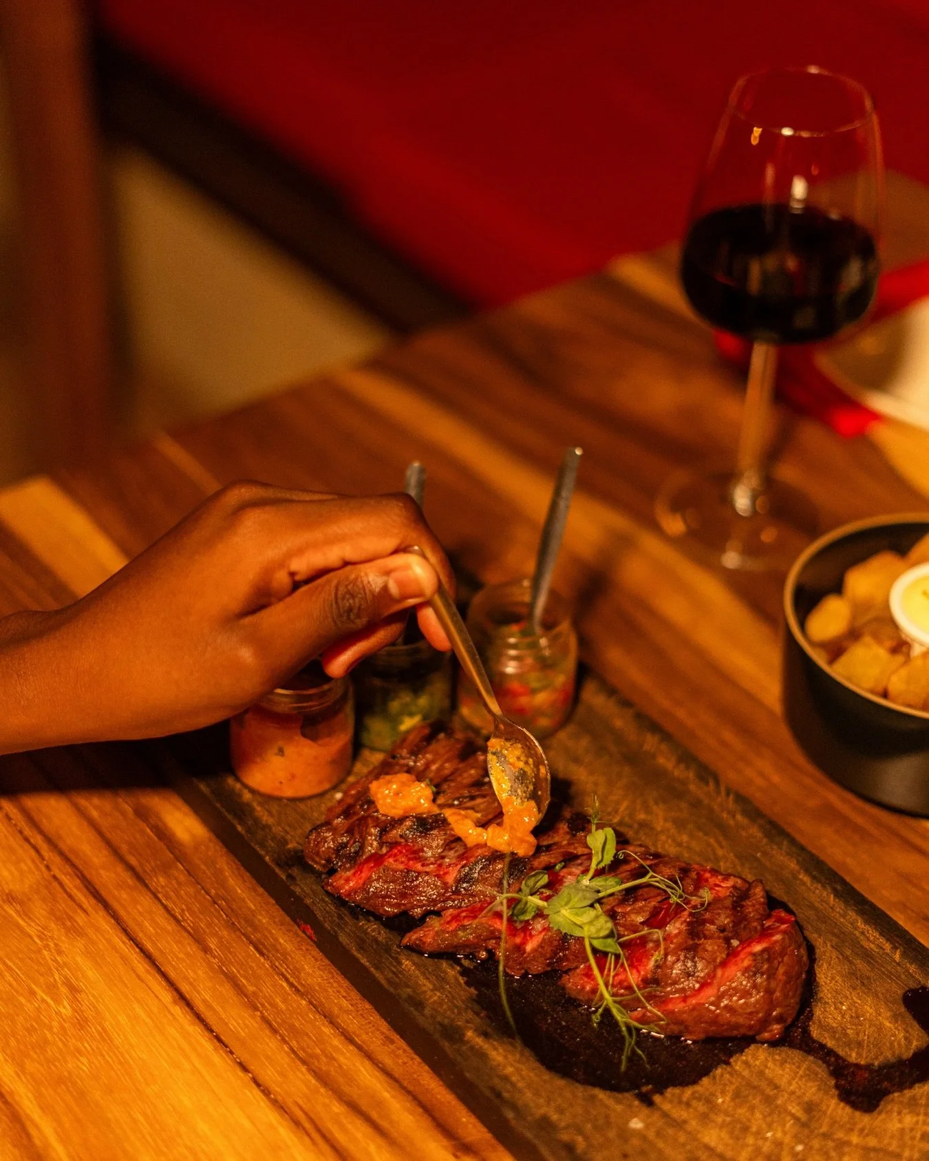 Perfect grill, bold sauces, your kind of dinner.
#shareddining #tintobarycocina #janthielbeach