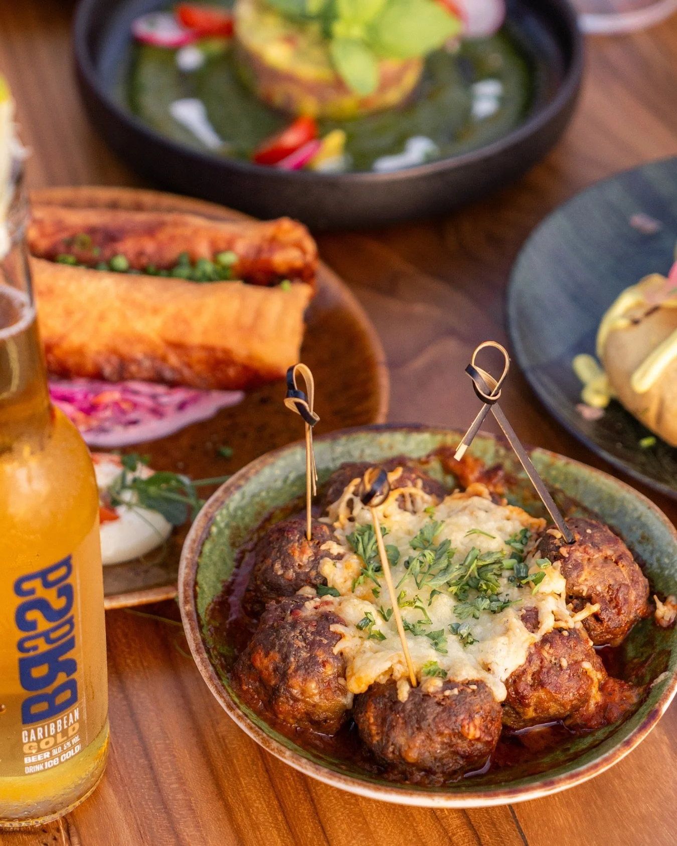 These bites speak louder than words.
#shareddining #tintobarycocina #janthielbeach