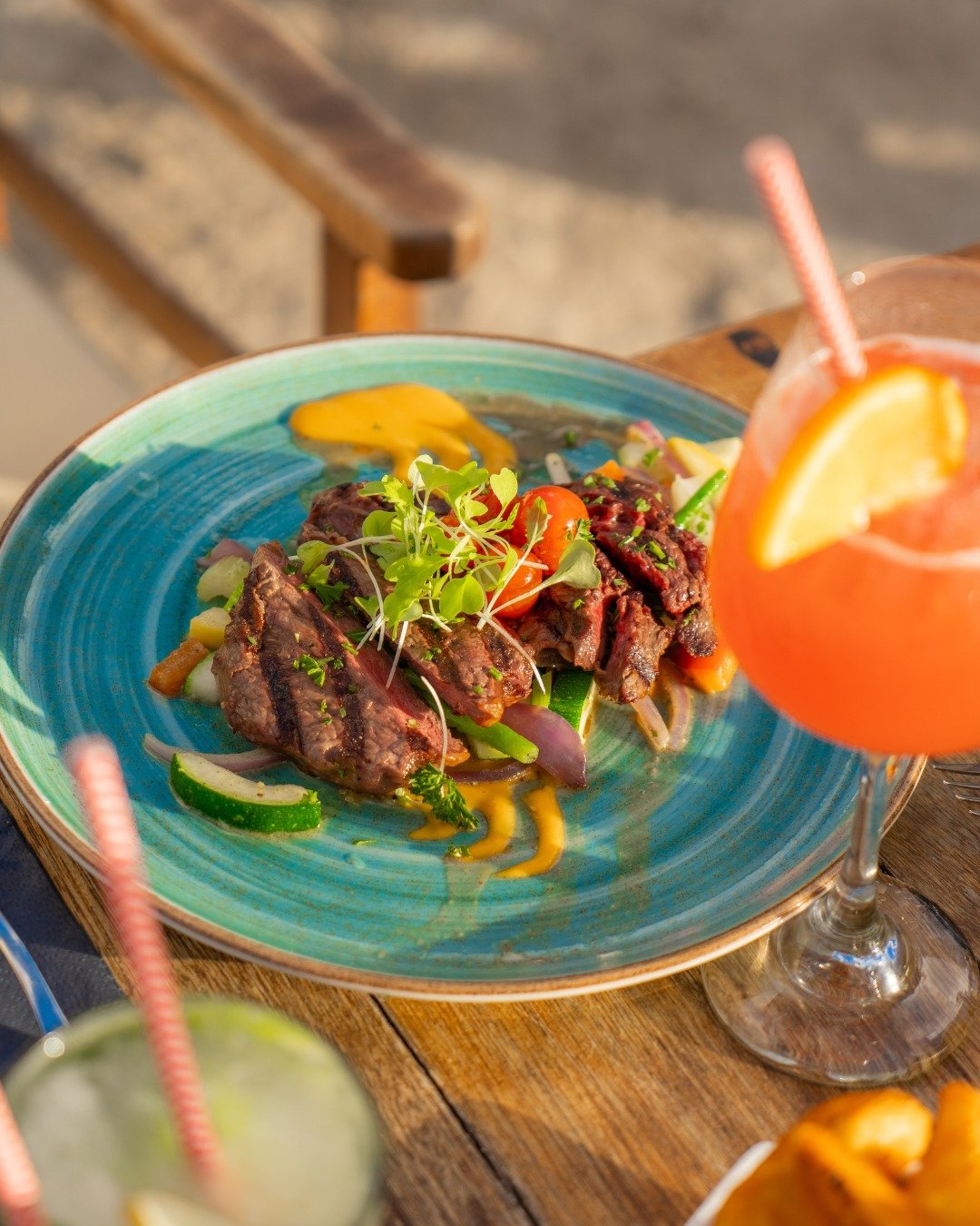 Tastes like summer in every bite.

 #curacaoisland #curacao #beachlife #restaurant #beach #lifeisbetteronthebeach #dushi #brasabeer #zanzibarcuracao #janthielbeach #zanzibarbeach