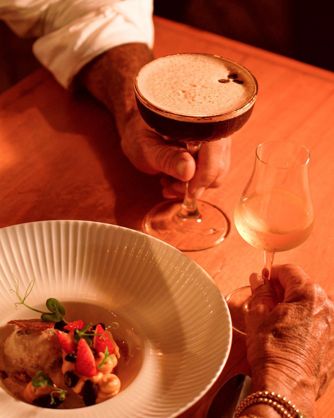 This is where your night begins.

#dinner #curacaoisland #curacao