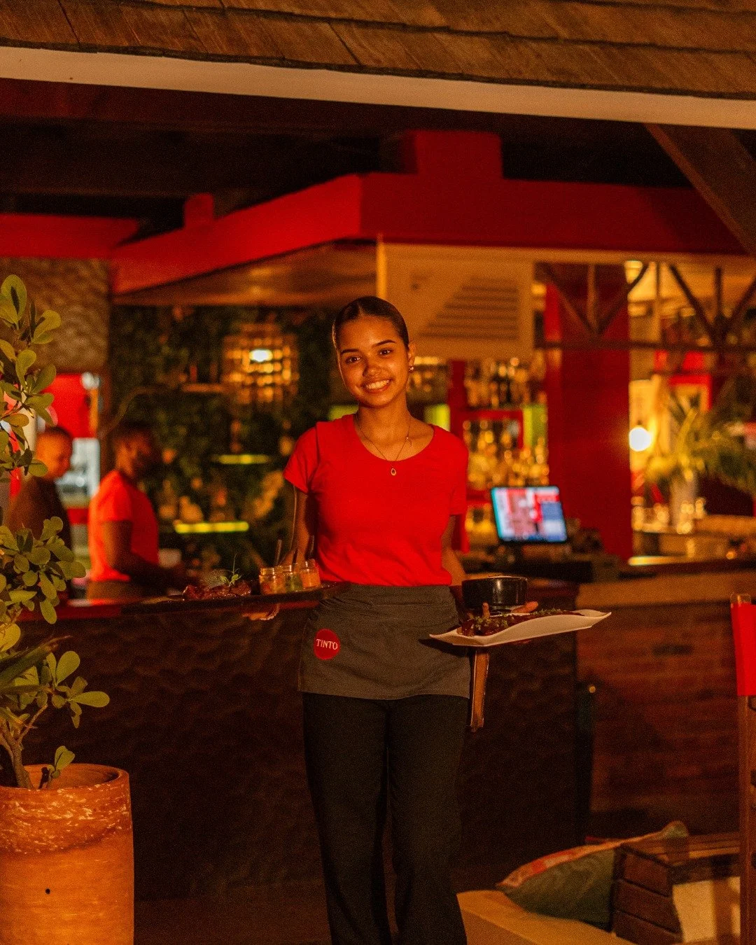 Good food tastes better when it&rsquo;s served like this.

#shareddining #tintobarycocina #janthielbeach