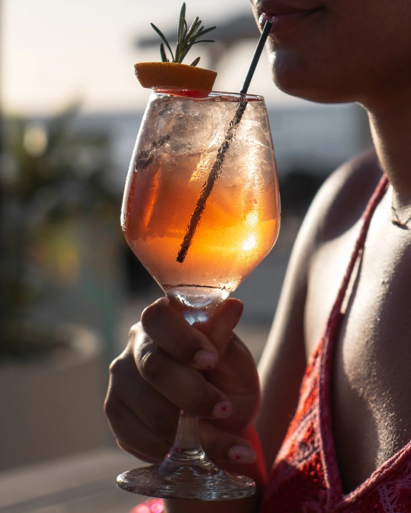 We know, Spritz Friday can&rsquo;t come soon enough! 

#beachsunset #oceanview #janthielbeach #curacao #beachlife e