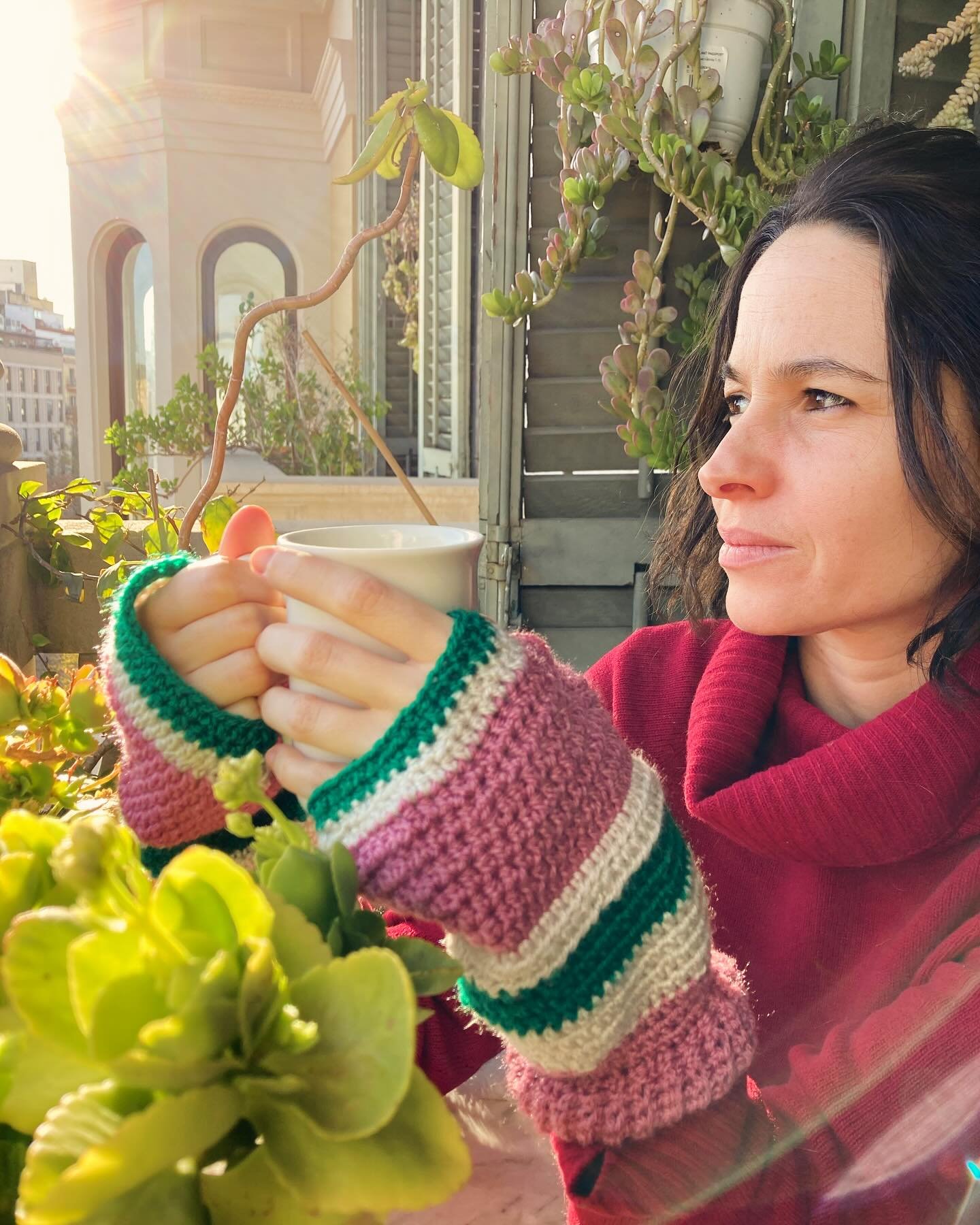 Este finde podr&aacute;s encontrar los guantes sin dedos de la Srta.Aster en @palomarketfest 
Modelo @carmenvazquezabraham 
#evavazquezabraham #srtaaater #crochet #carmenvazquez