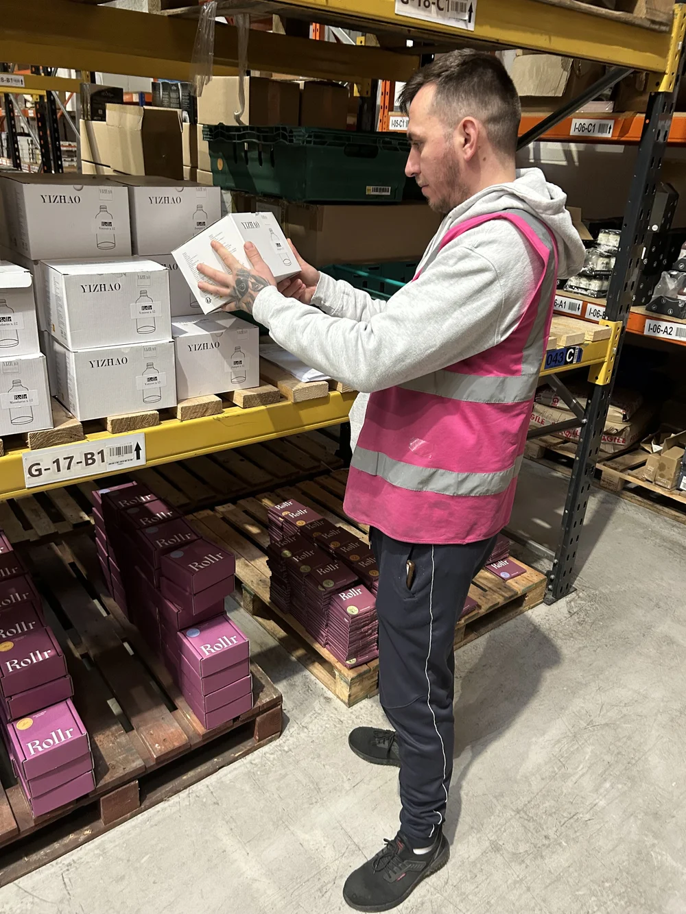 Scale 3PL team member picking campaign stock