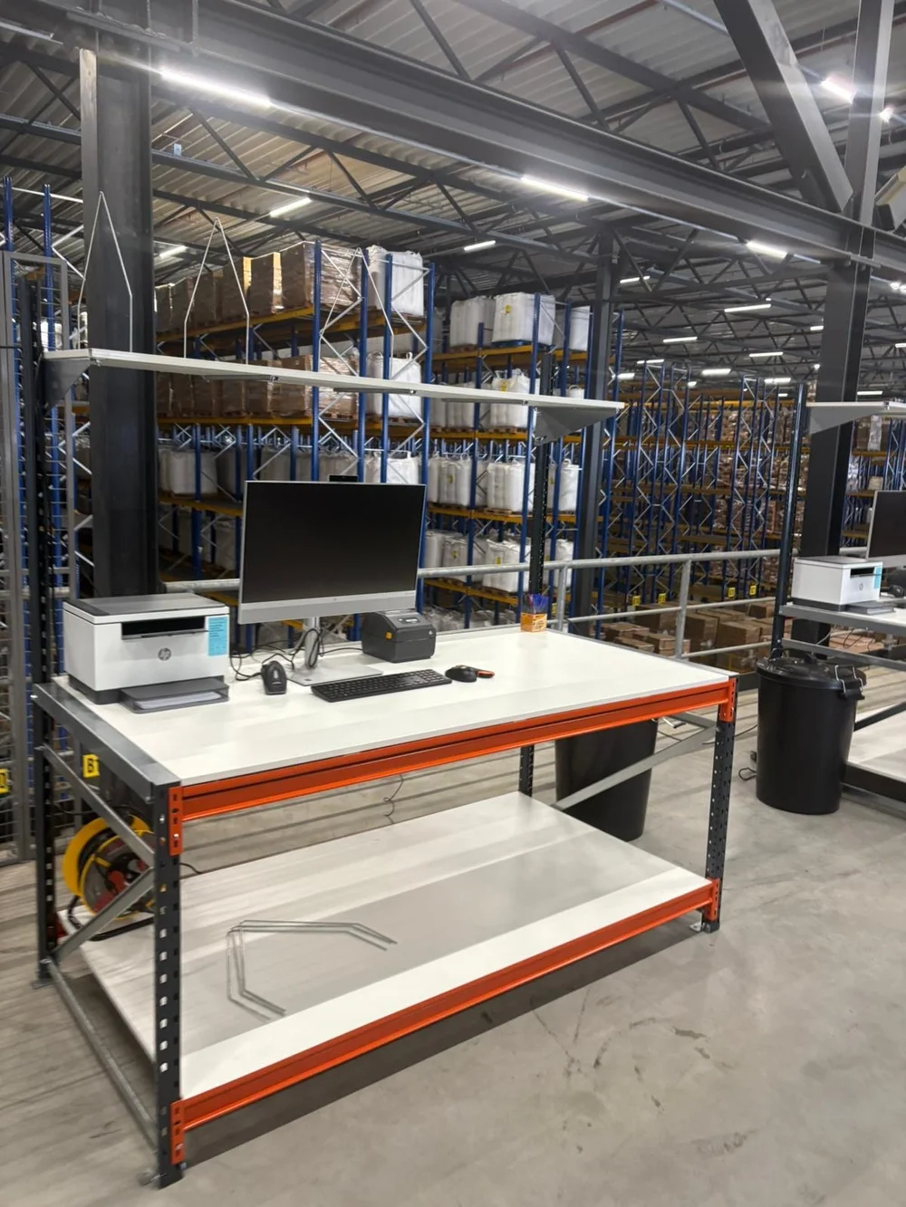 Packing station