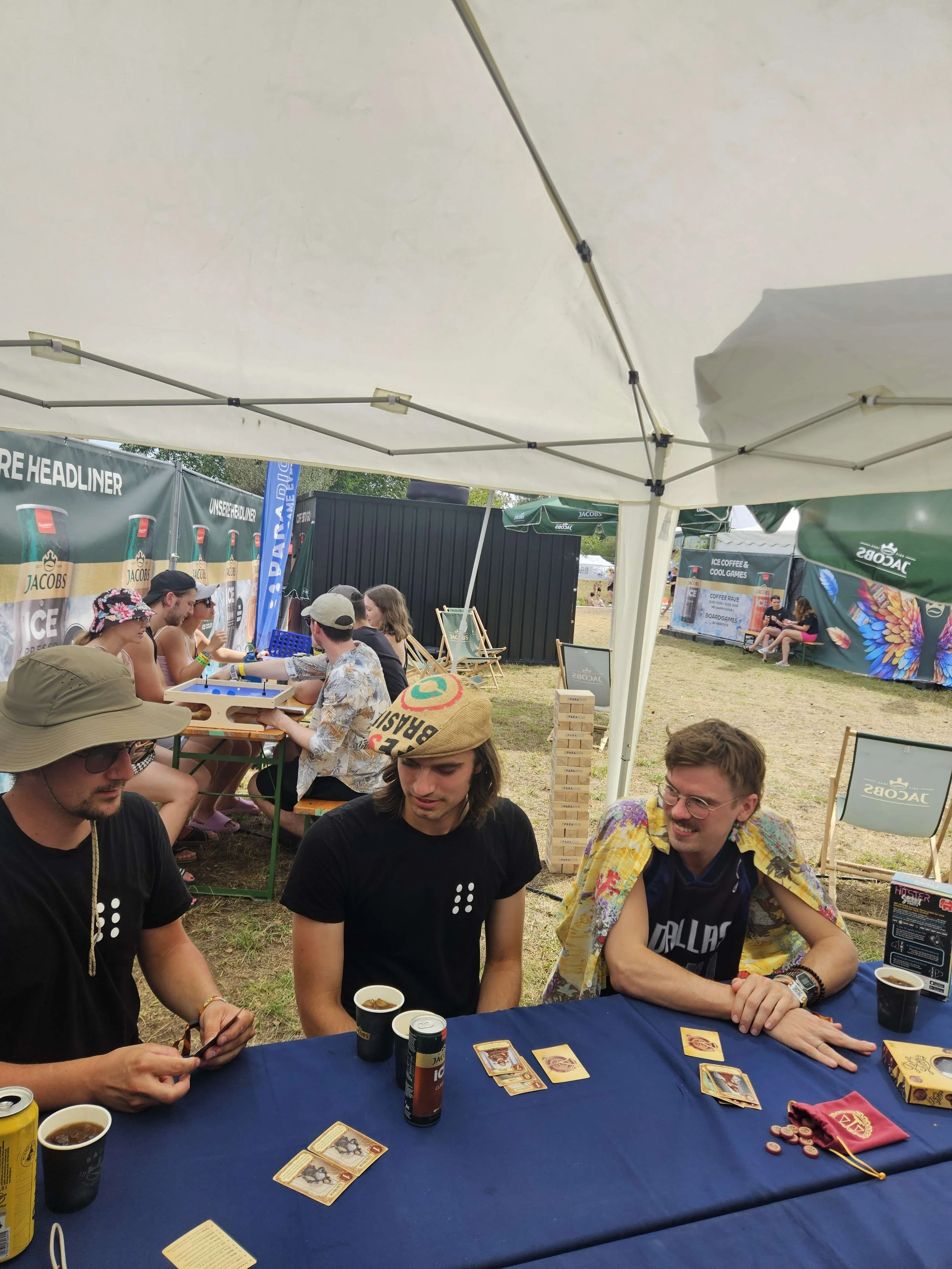 Spielrunde am Frequency: Loveletter
