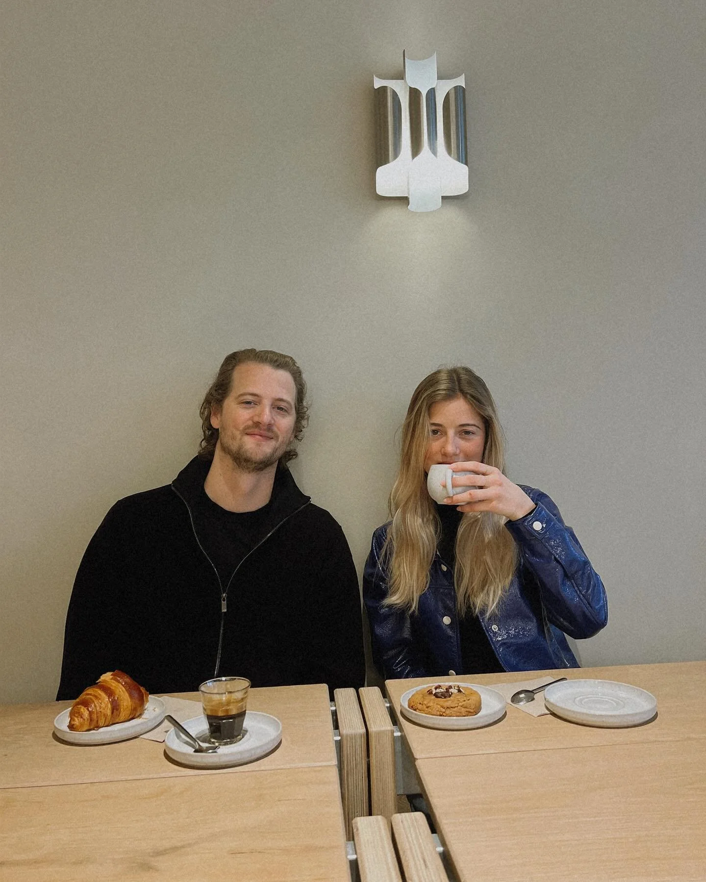 ✨ &Agrave; l&rsquo;origine d&rsquo;Alphonse, il y a une vision&hellip; et un ami de la famille ✨

Alphonse, c&rsquo;est une histoire de c&oelig;ur, une aventure de proches. On r&ecirc;vait d&rsquo;un lieu chaleureux et &eacute;pur&eacute;, o&ugrave; 