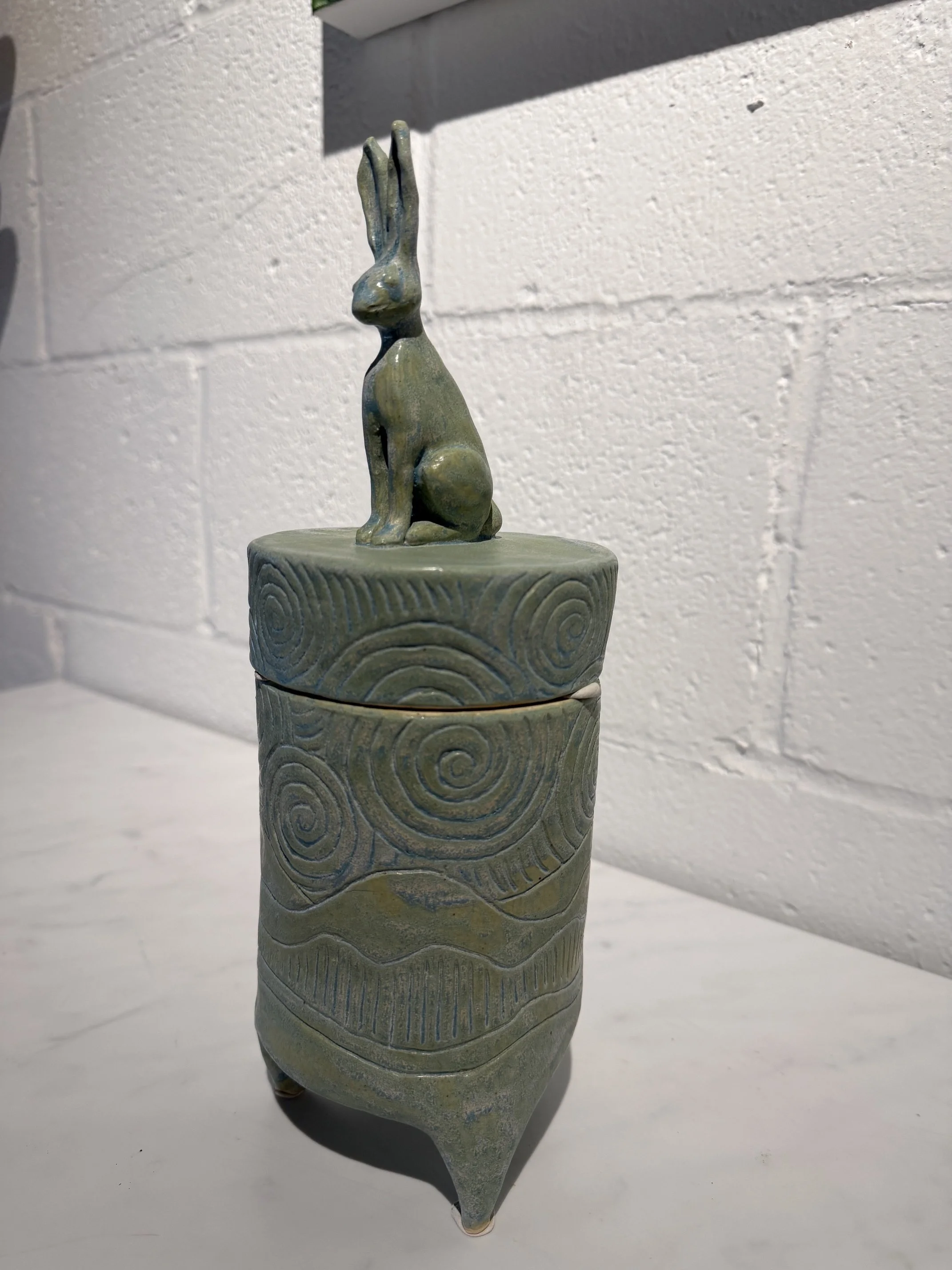 rabbit sgraffito ceramic lidded vessel