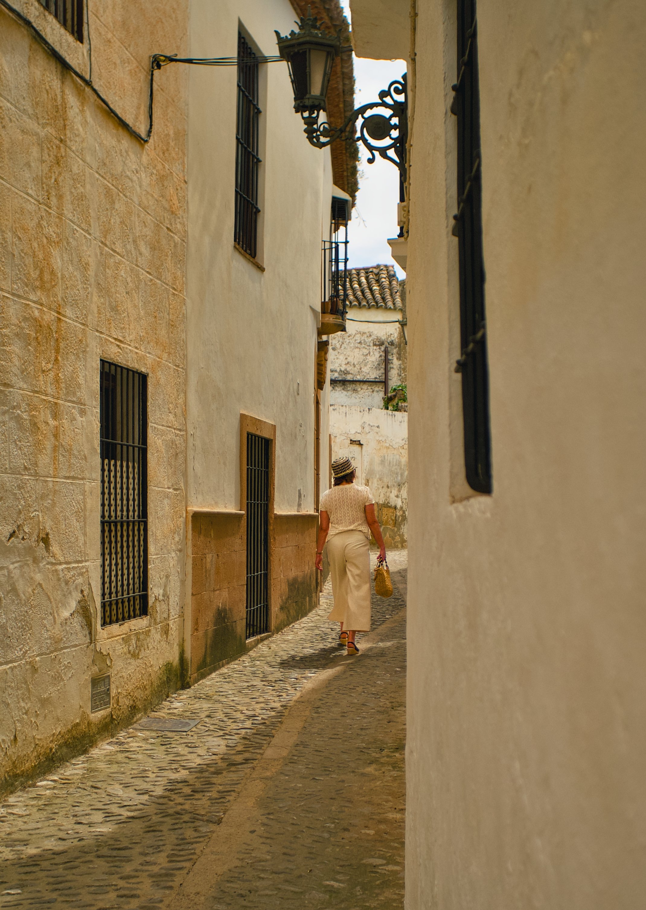 Gro_veske_trang–gate_Ronda.jpg