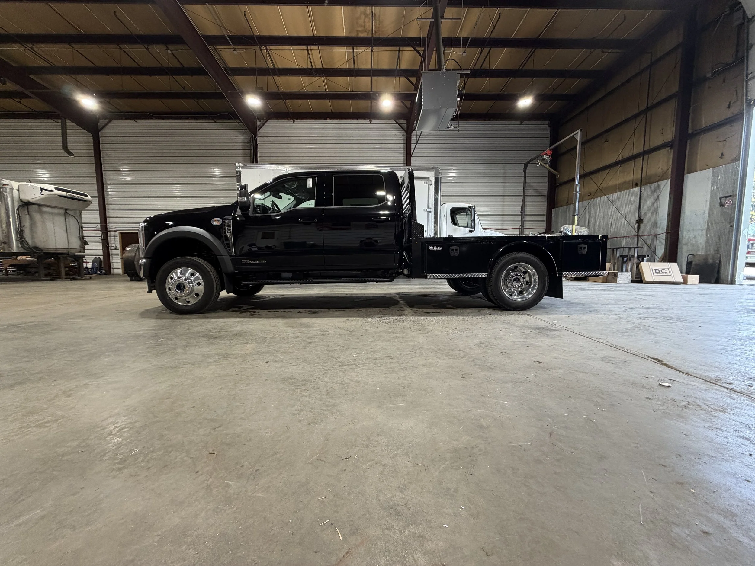 Wil-Ro flatbed installed by Hamilton Companies