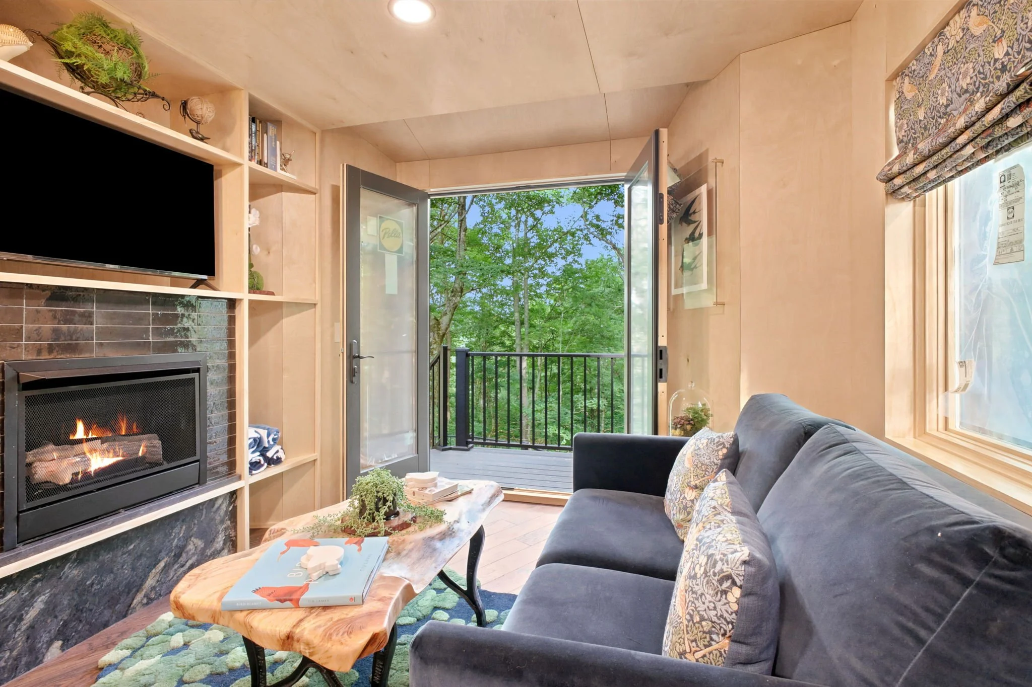 17-web-or-mls-975-clarks-creek-rd.jpg
