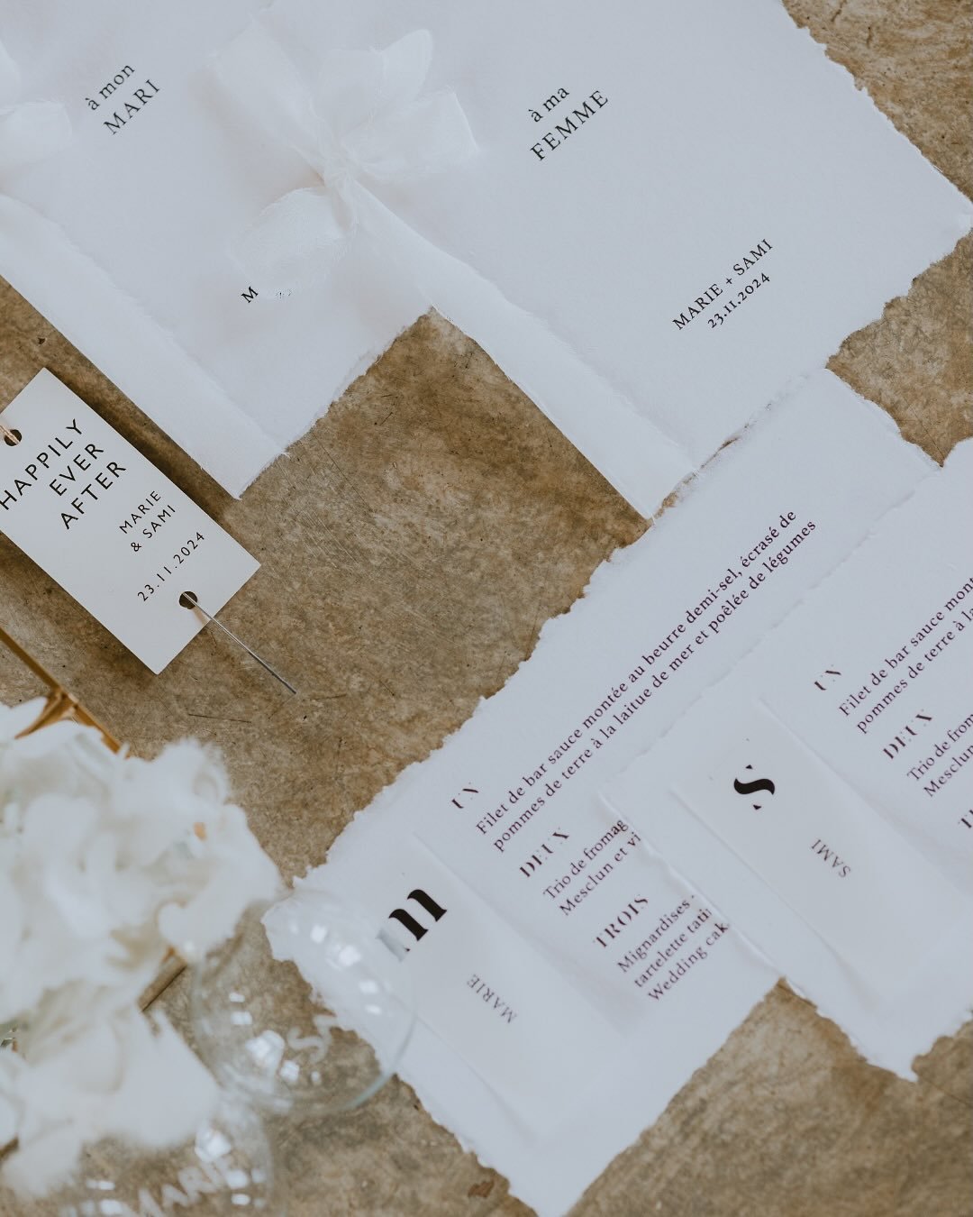 ・Every detail matters when it comes to creating a day that truly reflects you&hellip; ✨
For Marie &amp; Samy&rsquo;s wedding, all the stationery and signage were beautifully designed by @twomadeonestudio , adding the perfect finishing touch to their 