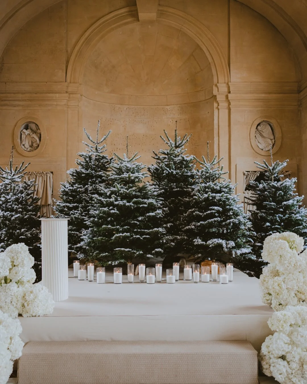 ・A winter wedding, full of magic 🎄
As Christmas draws near, I wanted to share a glimpse of Marie &amp; Sami&rsquo;s ceremony&hellip; Intimate, emotional, and beautifully framed by fir trees and the peaceful stillness of winter.
A memory that felt bo