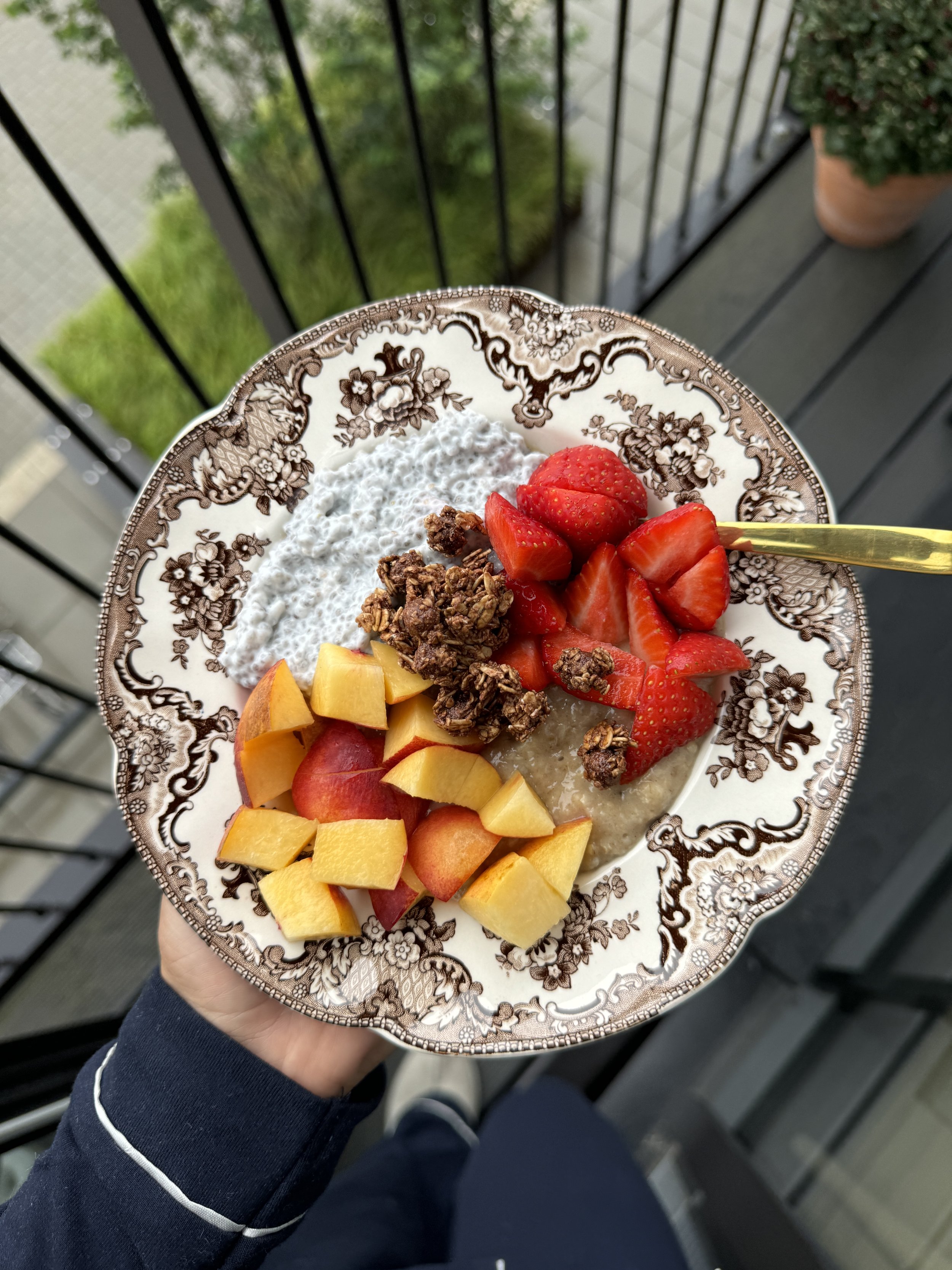 Havre- og chiagrød med lækre toppings