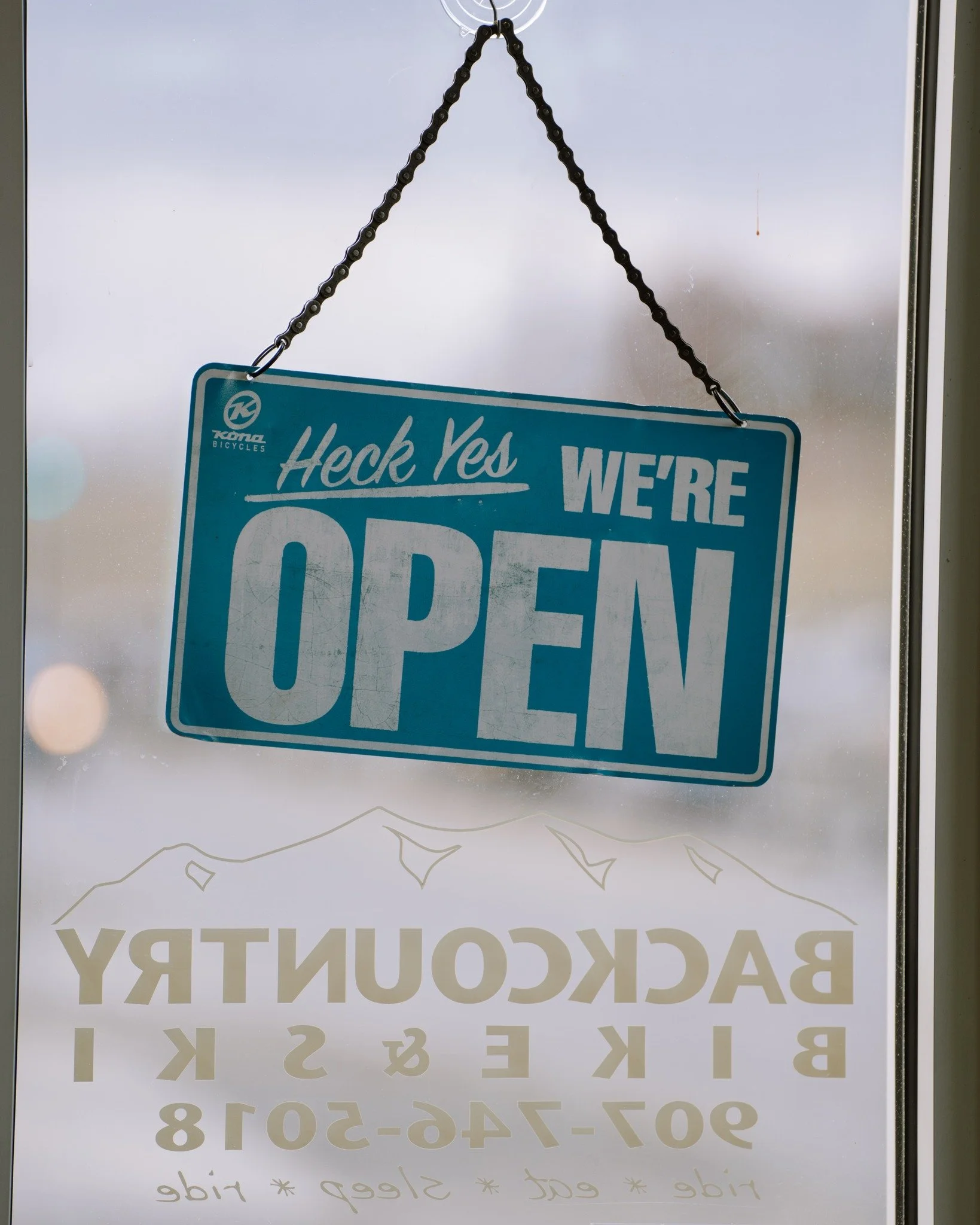🚲🎿We&rsquo;re Hiring! Join the Backcountry Team! 🎿🚲
We&rsquo;re looking for a dependable, year-round Retail Sales Associate to help customers with bikes, skis, and gear! If you have a passion for cycling, skiing, and providing excellent customer 