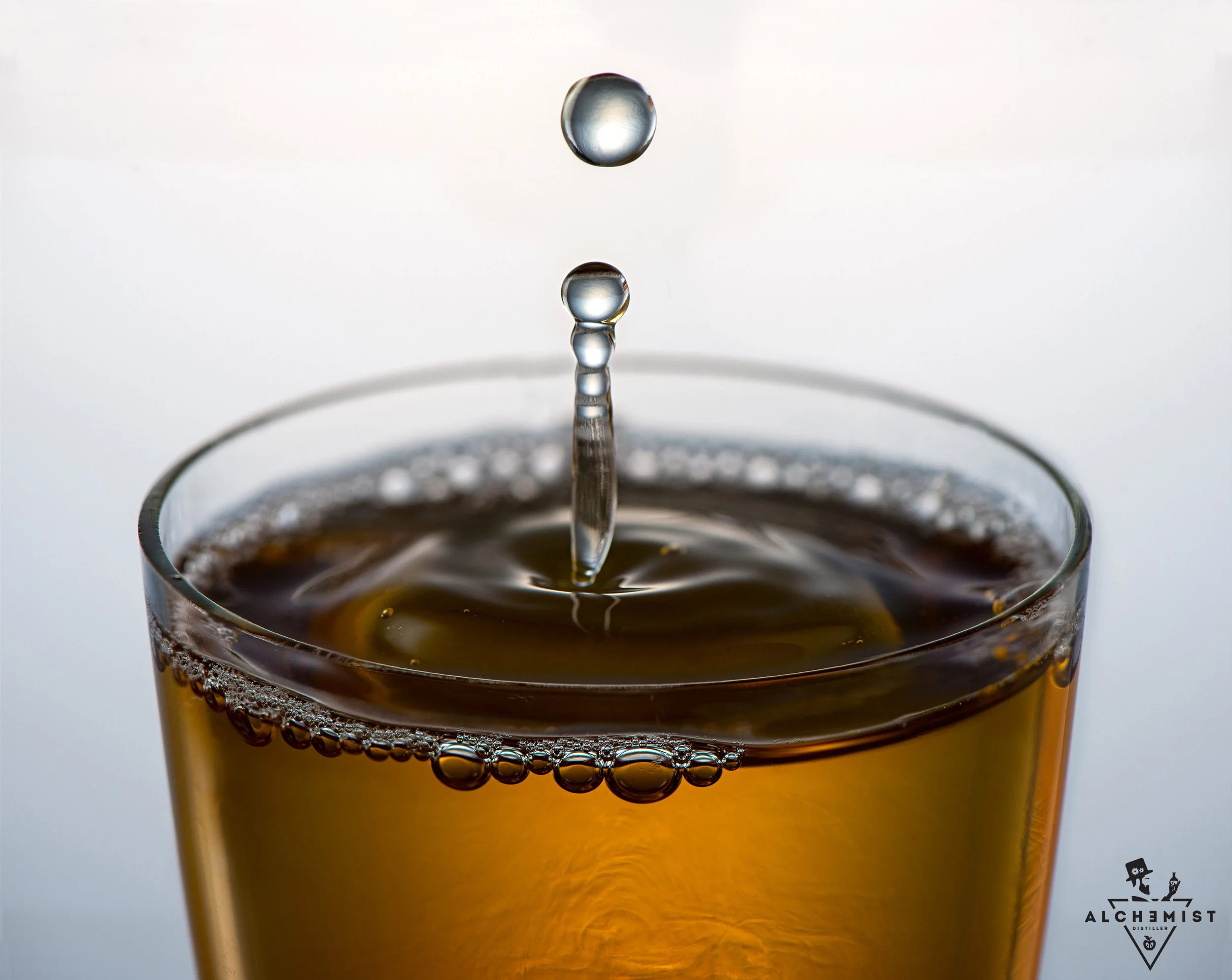 DSC_85865_Drop_3000-65-logo.jpg