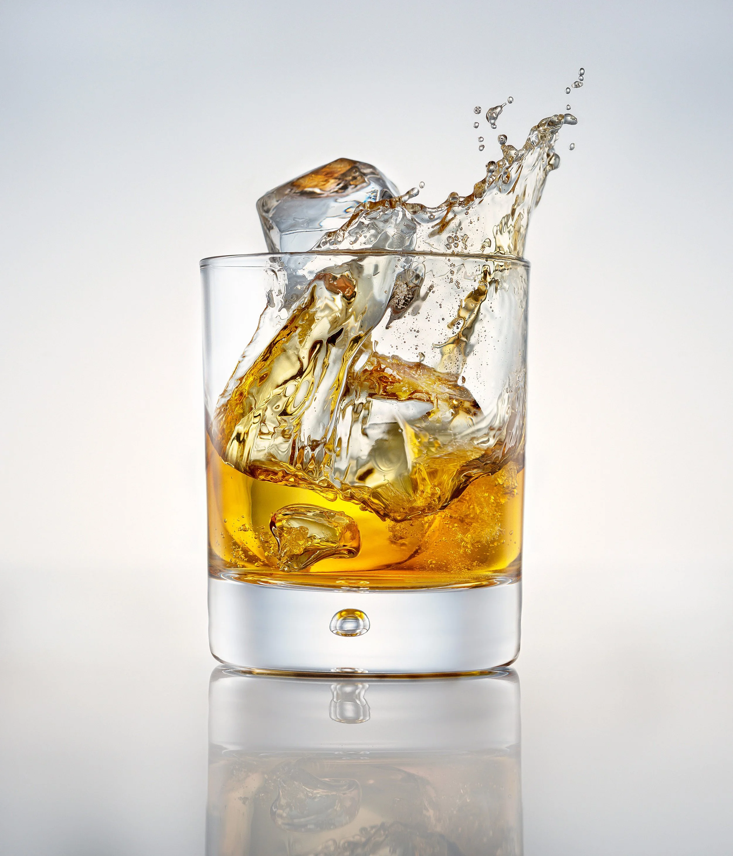 Whisky Ice Drop