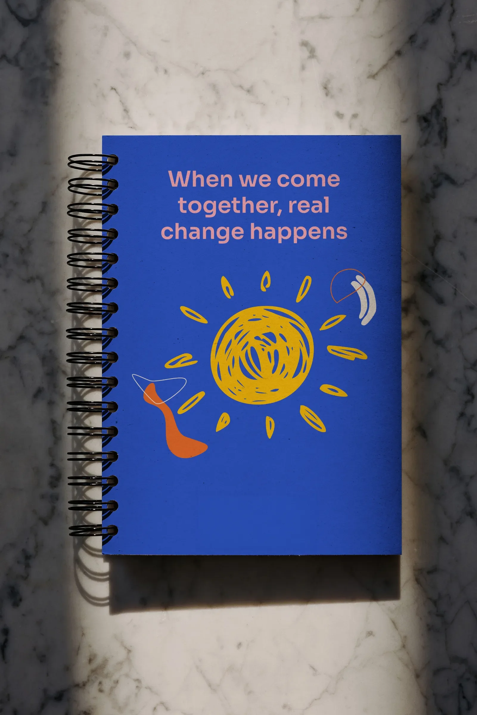 Cuaderno azul con la ilustración de Hope for Kasai