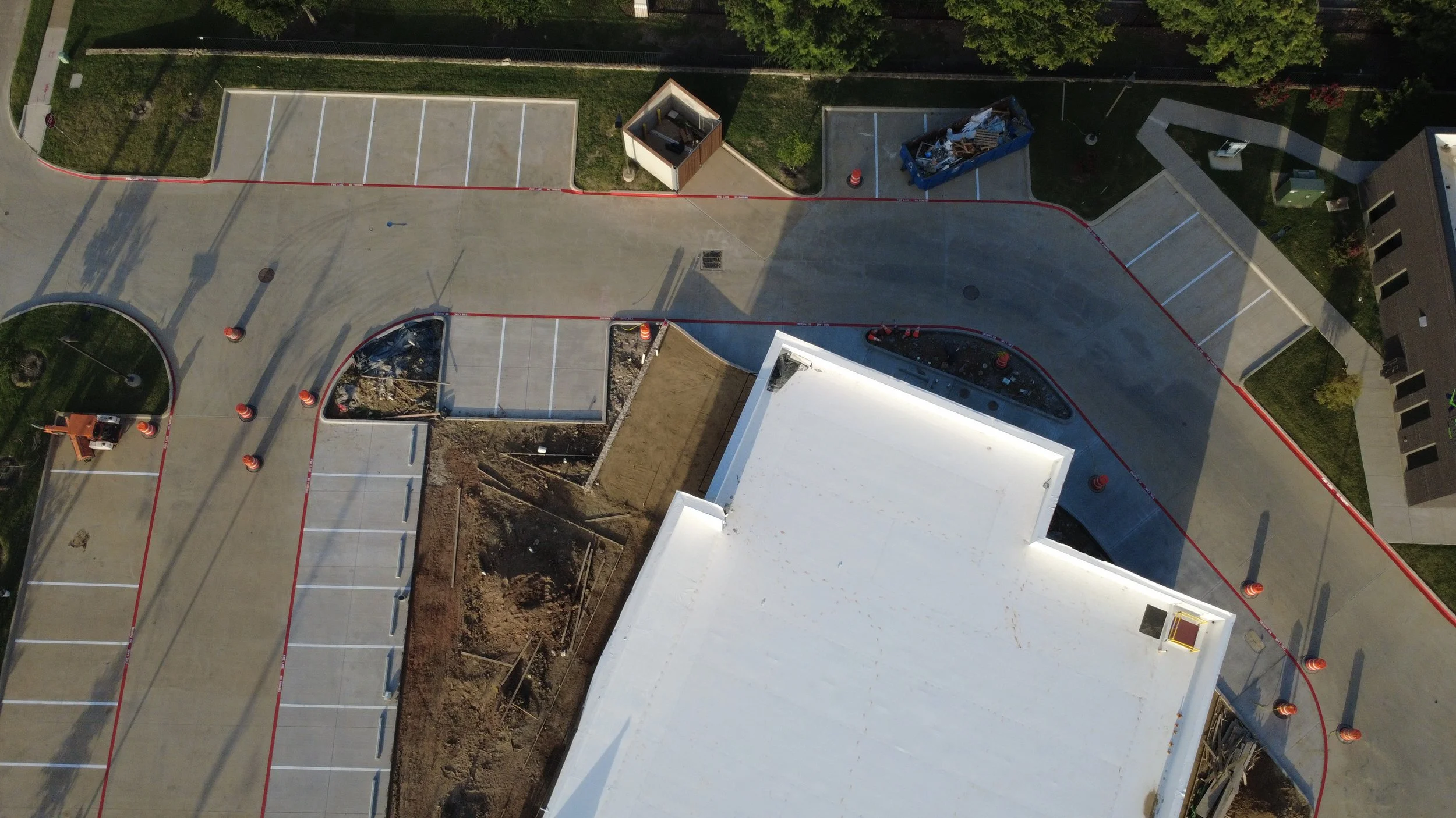 New commercial parking lot striping in Dallas-Fort Worth