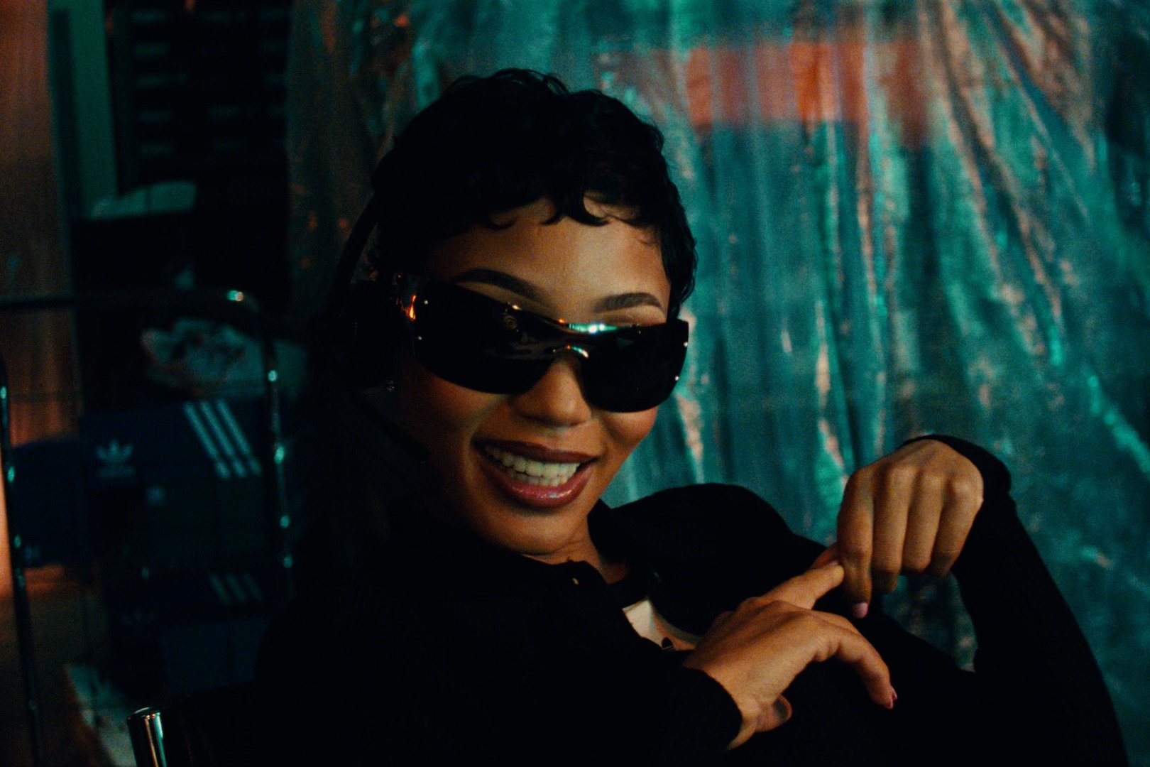 Sequence 01.00_00_29_11.Still026.jpeg