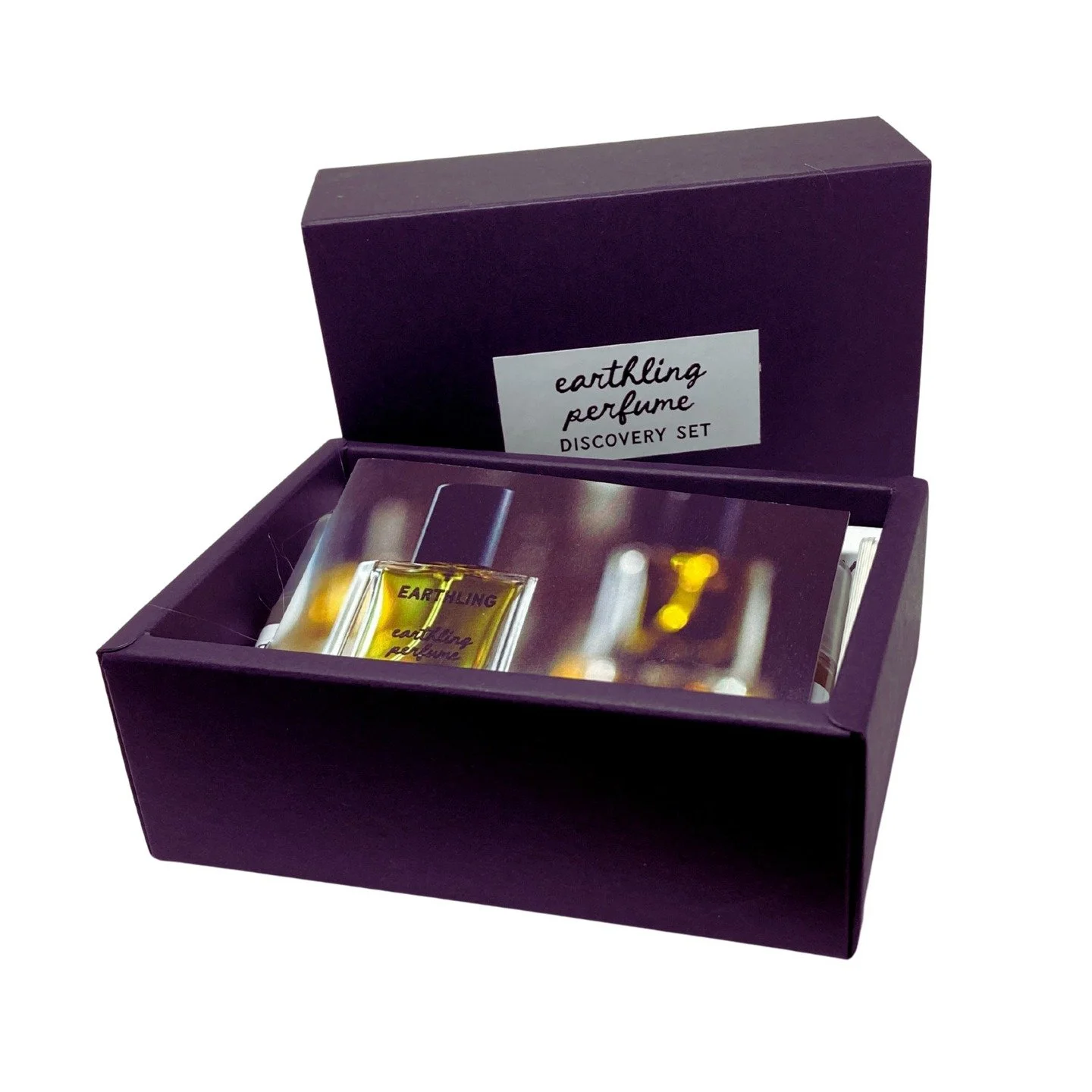 Here are DISCOVERY SETS, now available at www.earthlingperfume.com.

Each box includes eight eau de parfum mini sprays (BUTTERCUP, EARTHLING, GROVE, HERBARIUM, LADY SLIPPER, QUOTIDIAN, SOLEIL, AND TRILLIUM), along with a photo booklet and scent strip