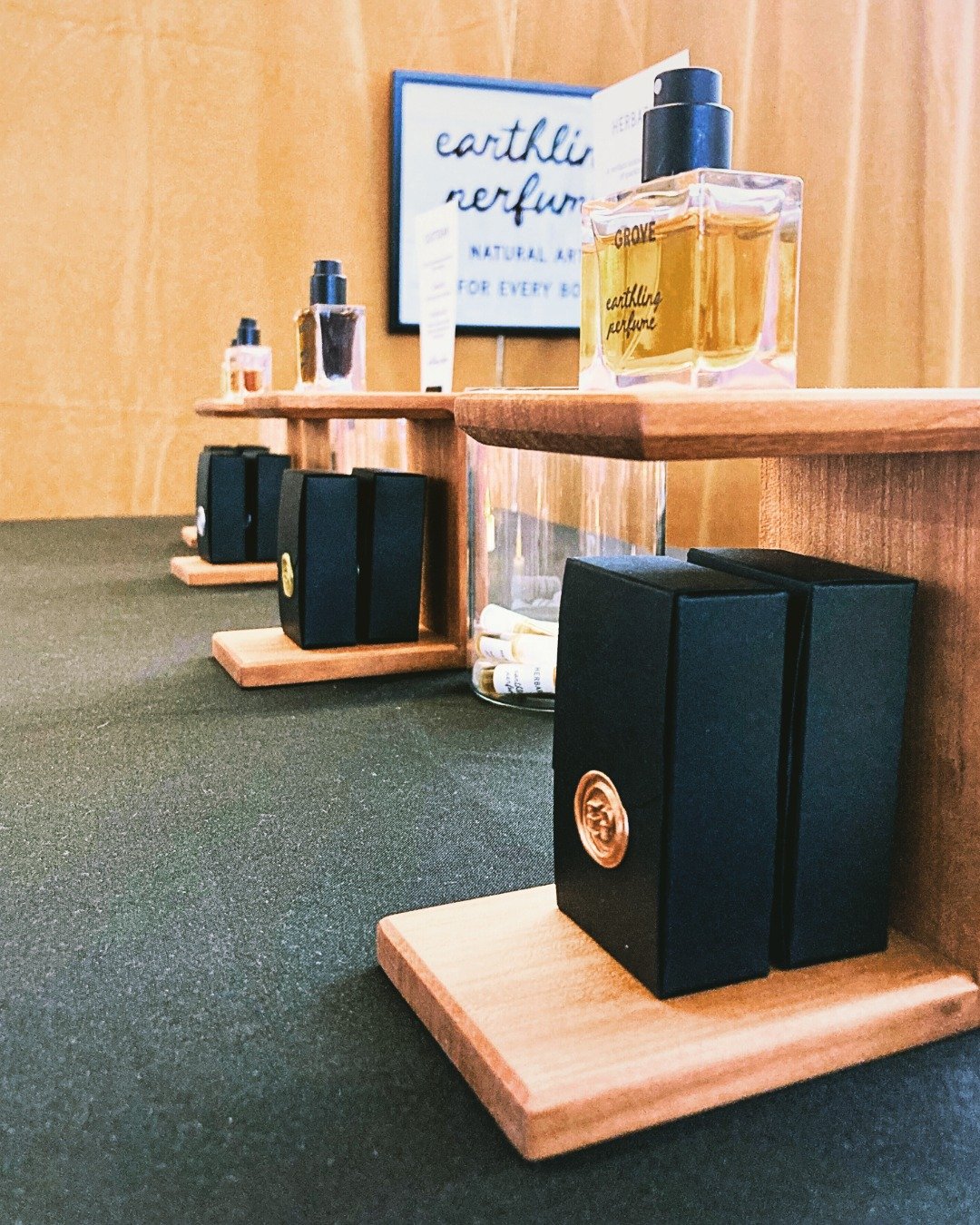 Thanks for having me @handmadearcade! It was a pleasure meeting new friends and seeing familiar faces. I really appreciated folks being genuinely interested in my creative endeavor (and passion).

To make it even BETTER, @cj.sews.wv was my booth neig