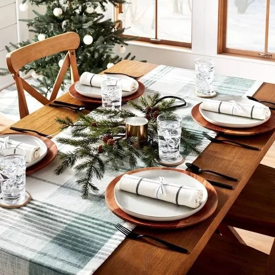 holiday table.jpg