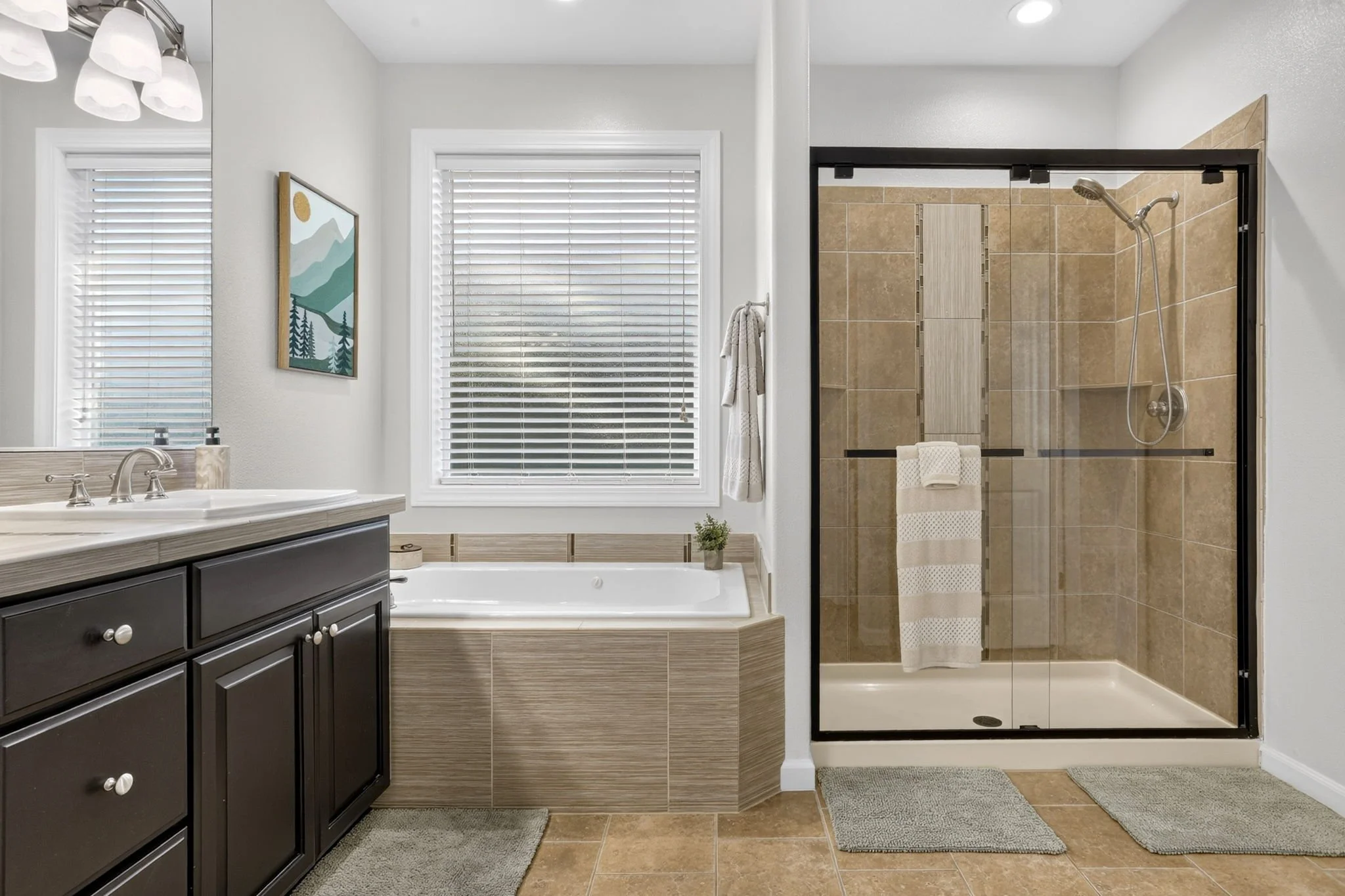 11368 NW Pumpkin Ct - Ensuite Double Vanity + Jetted Tub + Shower
