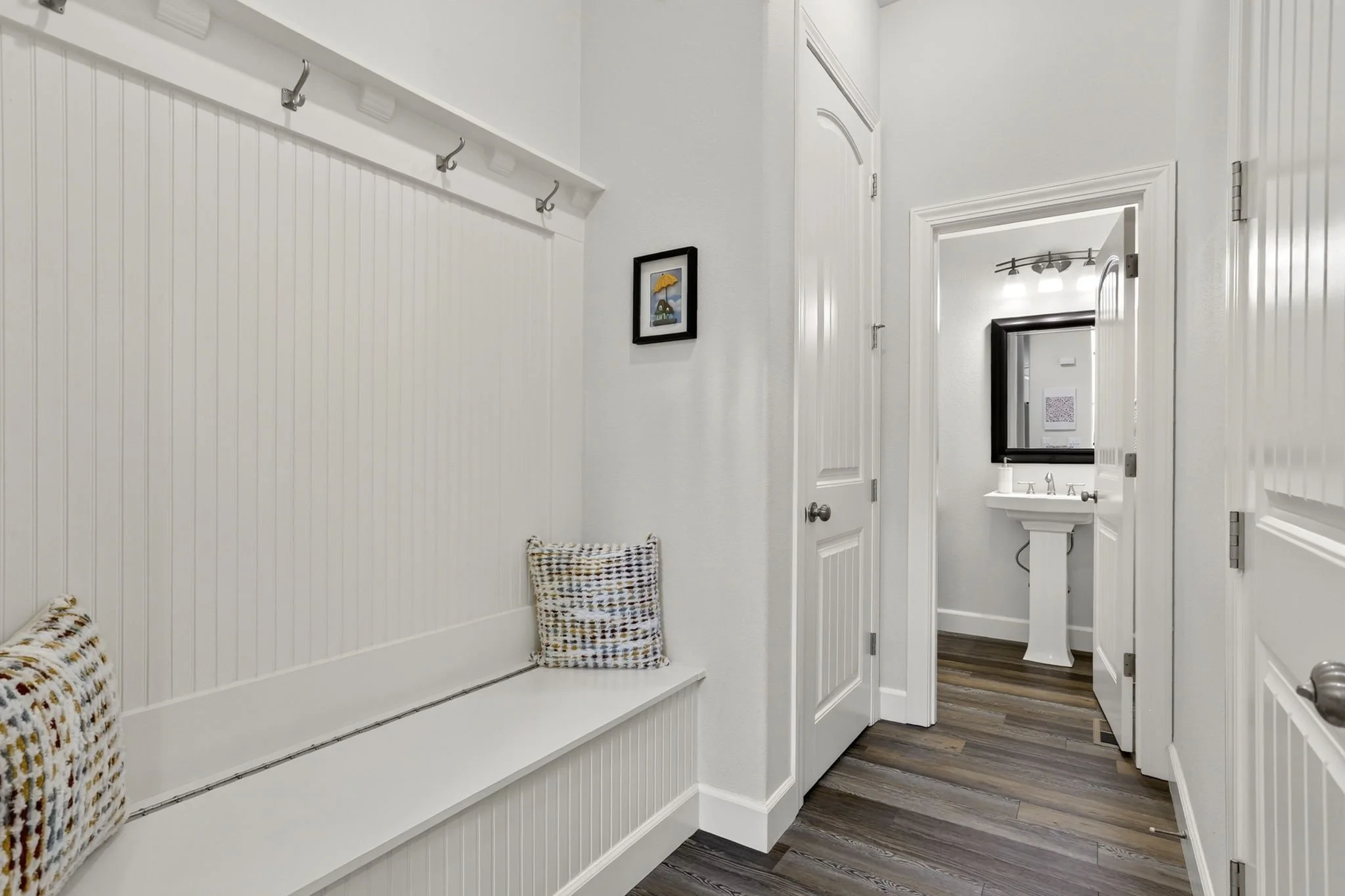 11368 NW Pumpkin Ct - Mud Bucket + Powder Room