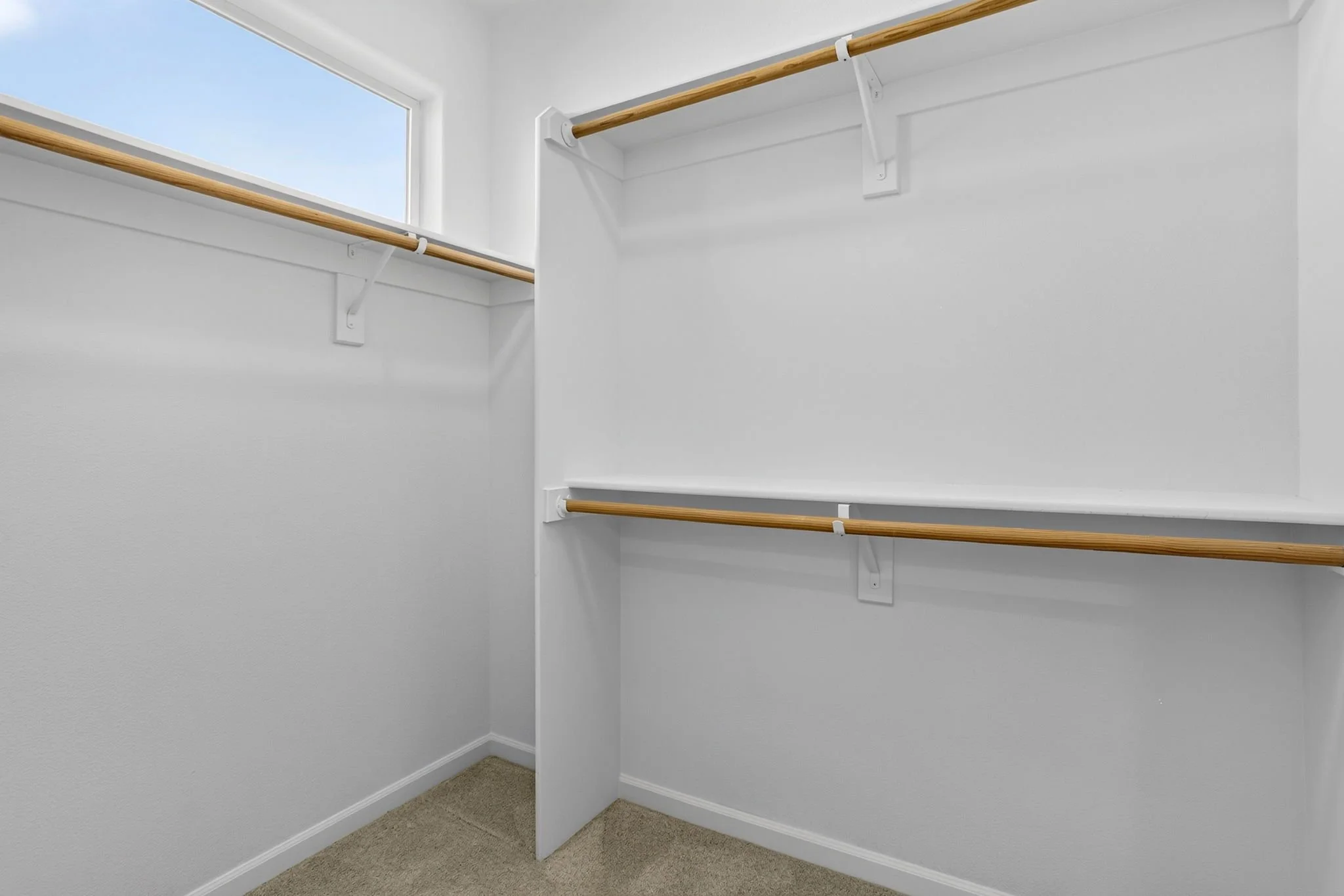 11368 NW Pumpkin Ct - Primary Closet with Picture Window