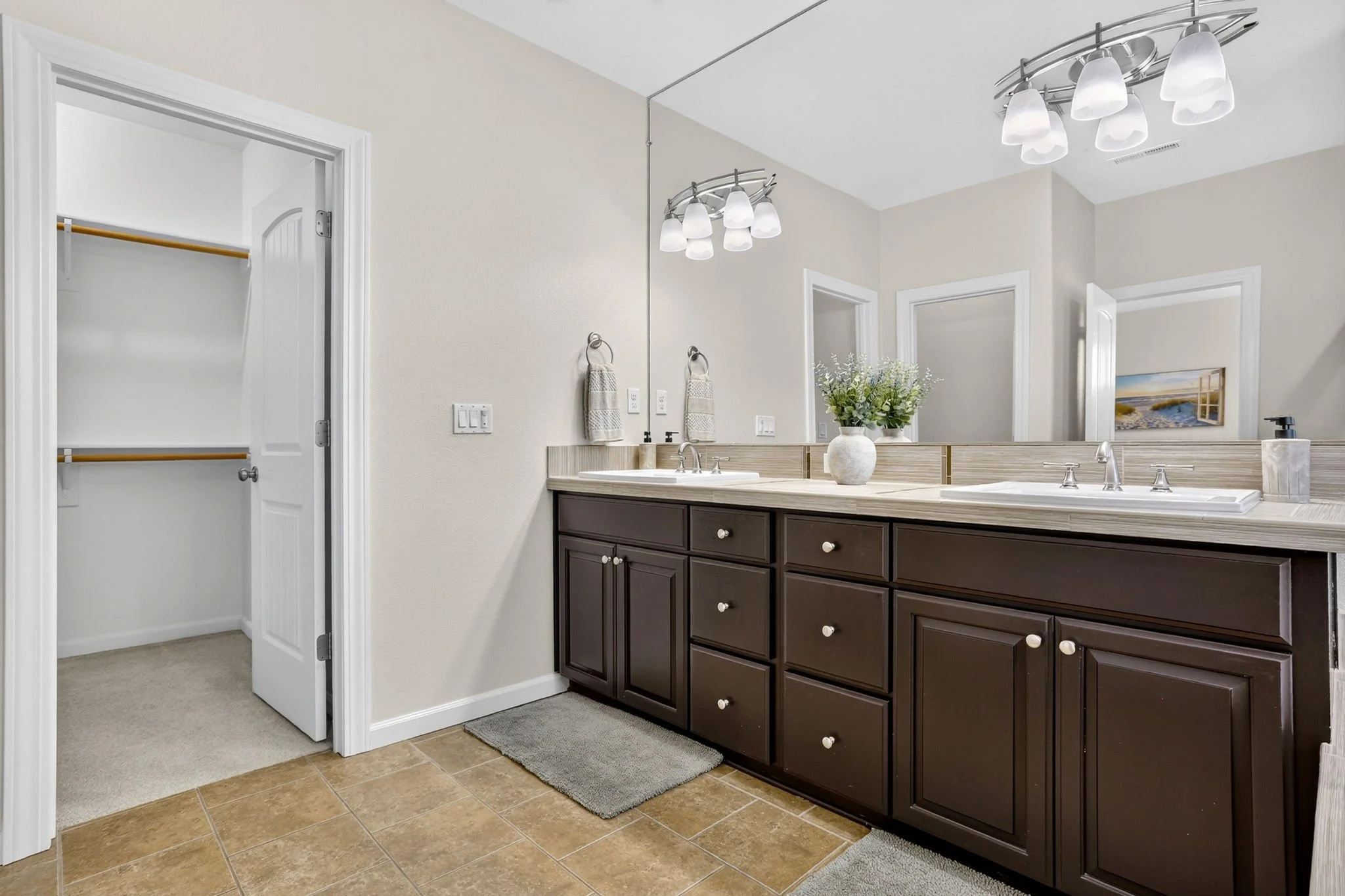 11368 NW Pumpkin Ct - Primary Jacuzzi Tub