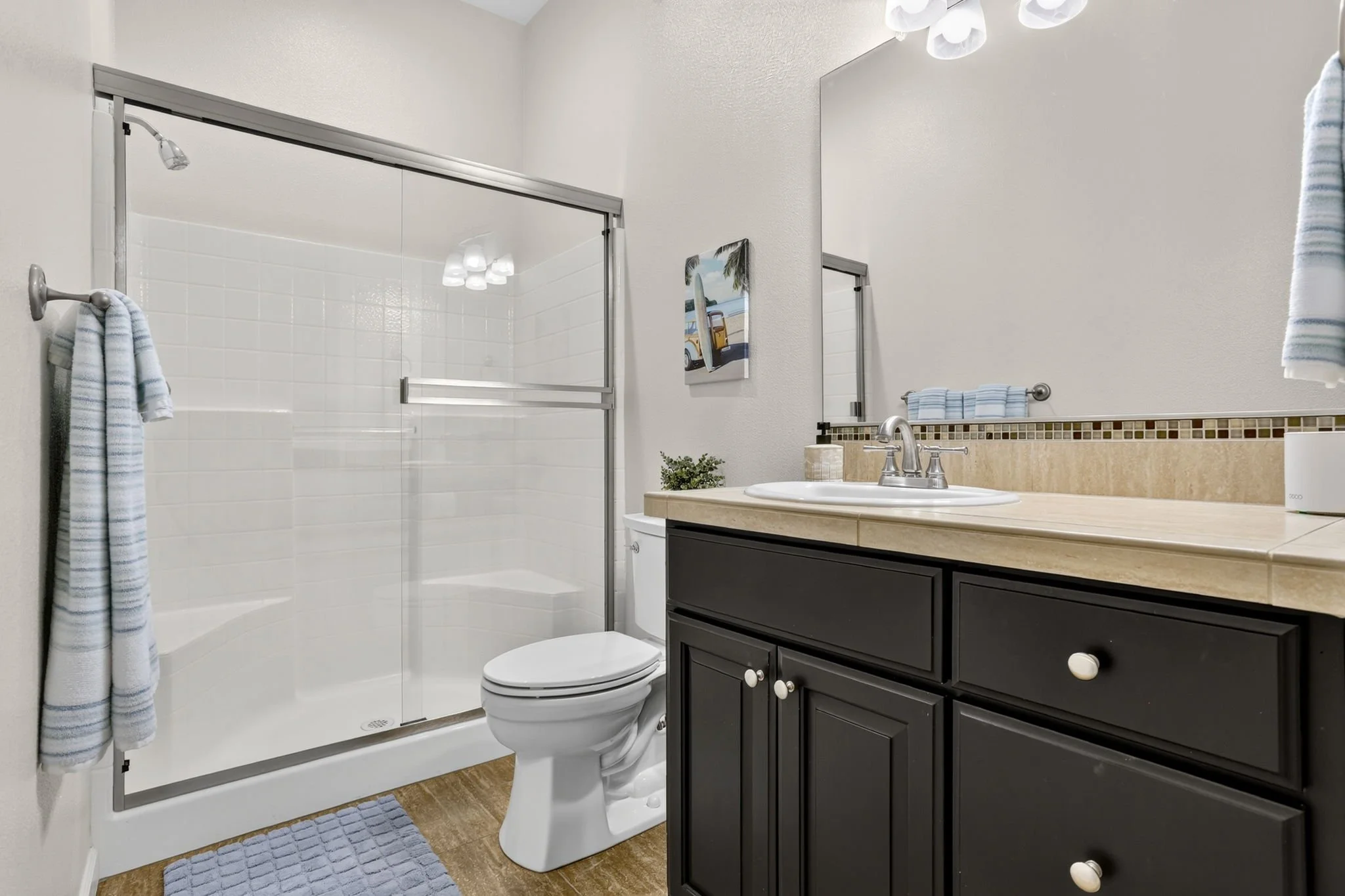 11368 NW Pumpkin Ct - Downstairs Bath + Shower