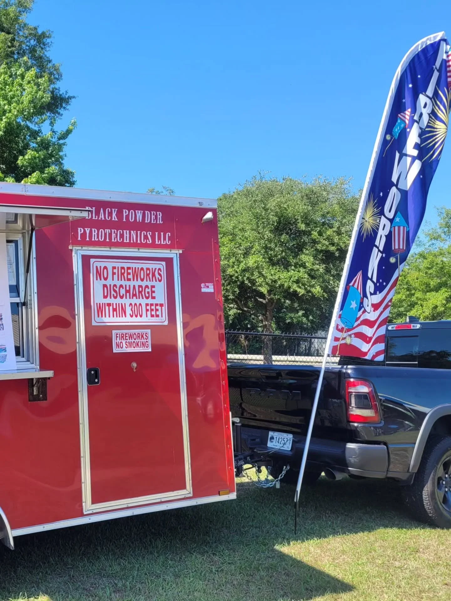 We're out at the Ellington market in Ravenel today taking pre-orders! Stop by to see us, we'll be here until 1.