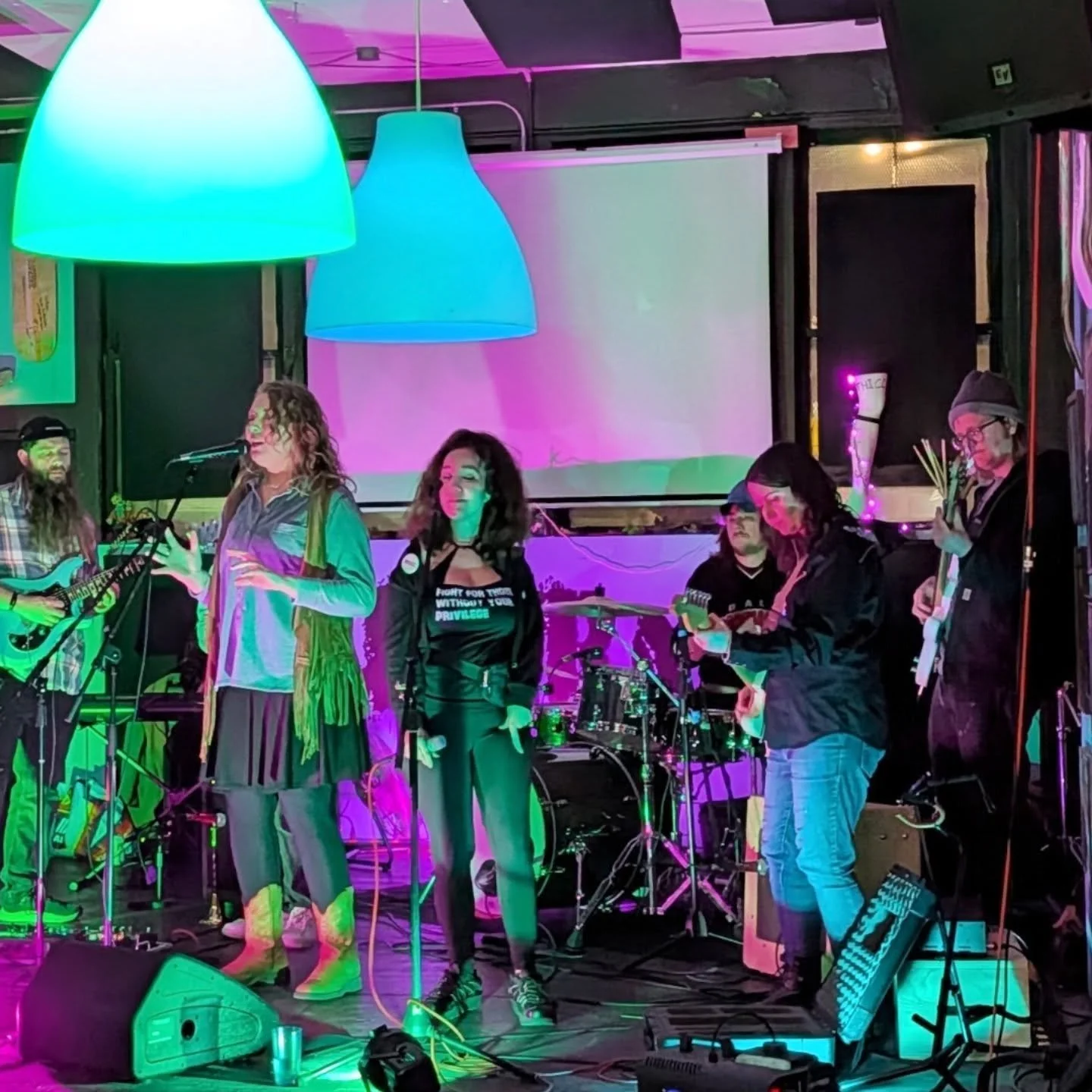 Pictures from tonights food drive show featuring Mota, Good Fortune, John K Stark, Tickrot, and Bad Actor.  We took in alot of food donations and had a lot of fun.  Thanks to all involved!