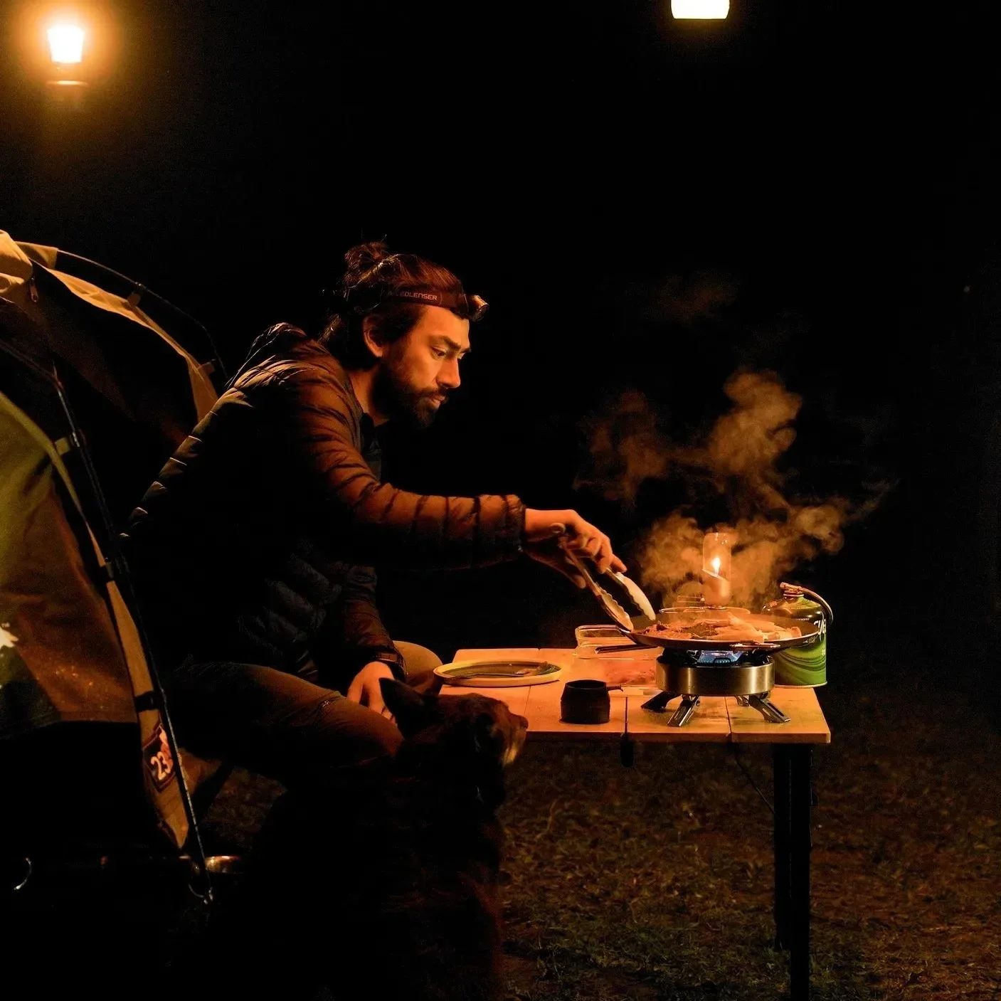 The @firemaple_gear Saturn Stove and Portable Grill Pan is the perfect combo for Korean style BBQ (or anything you want to cook really 😋).

Check out the link in our bio for 10% off any Fire Maple gear.

#firemaplegear #cookingoutdoors #campinginthe