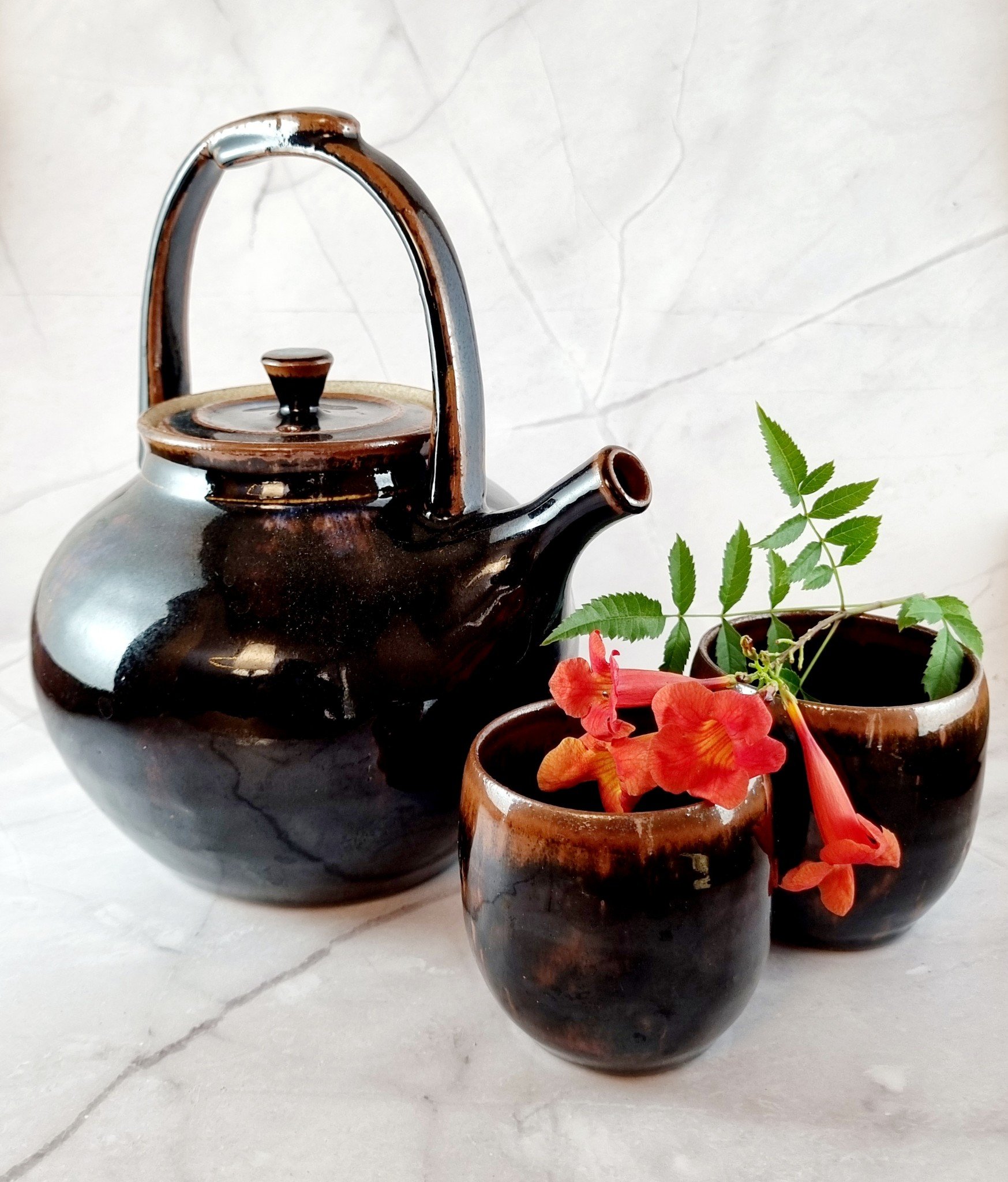 Noa teapot 1.jpg